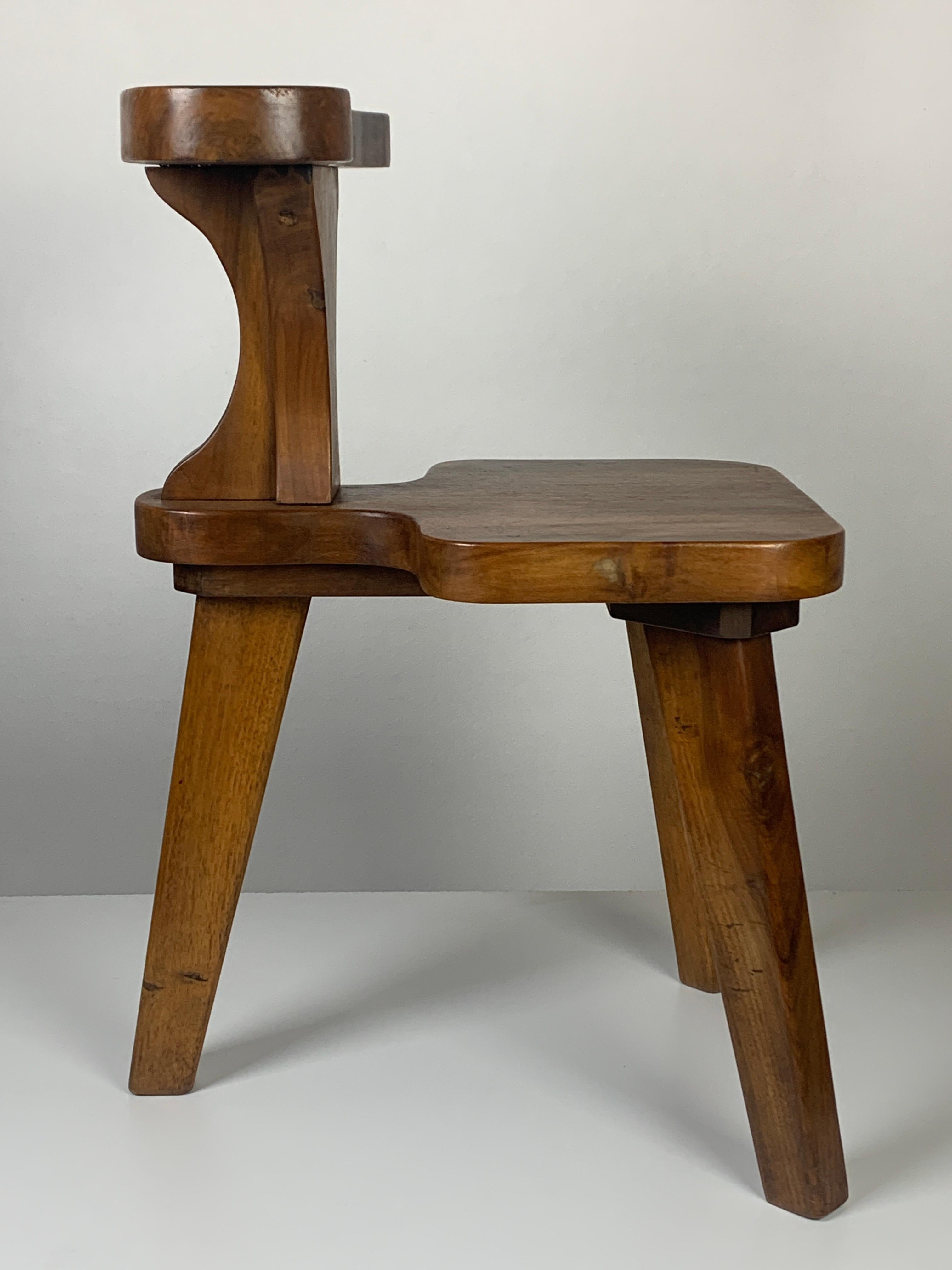 Chêne Fauteuil d'appoint tripode de combat ou de conversation brutaliste du milieu du siècle dernier, néerlandais 1950