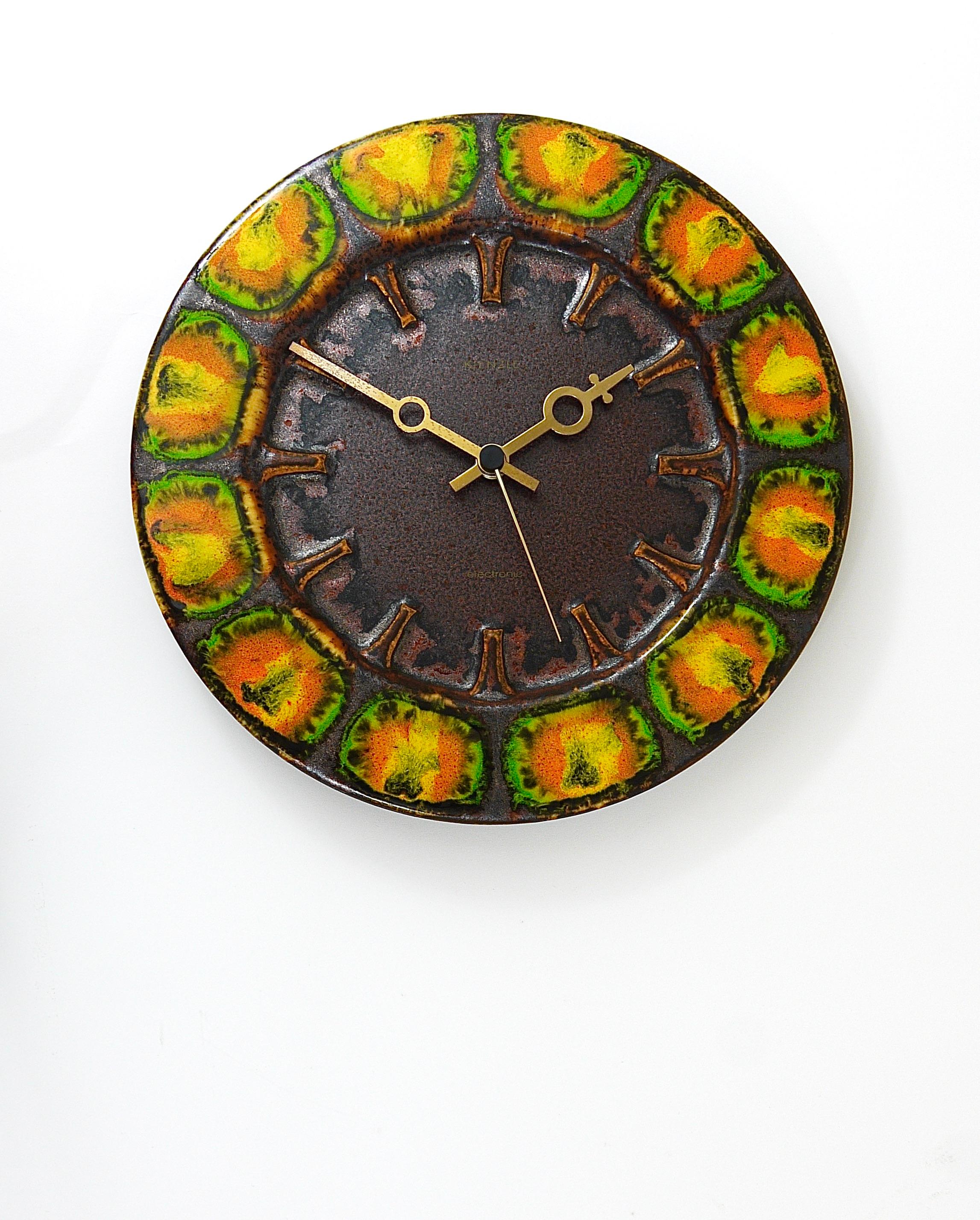 Midcentury Brutalist Enameled Wall Clock by Kienzle, Germany, 1970s In Good Condition For Sale In Vienna, AT