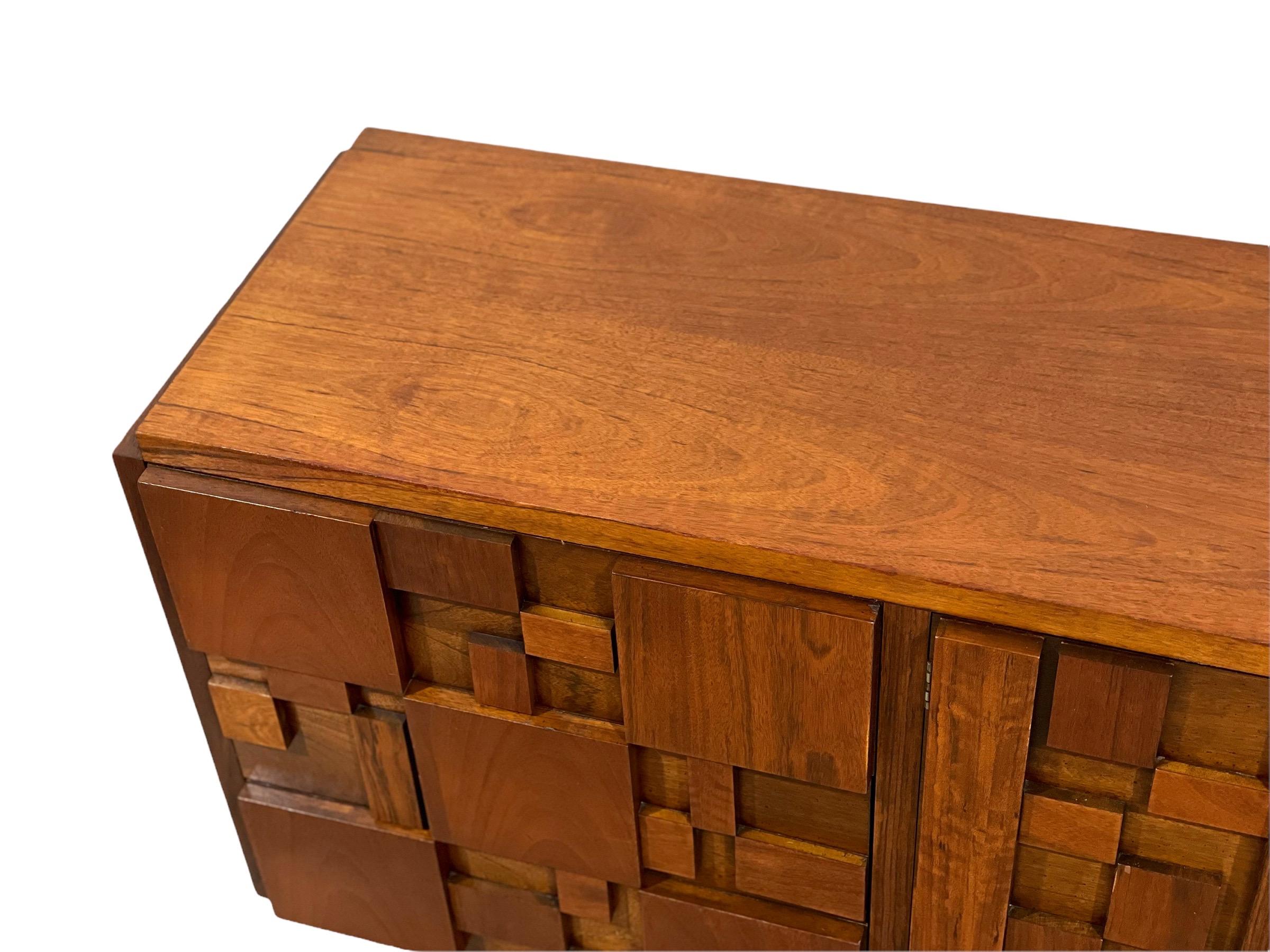 Midcentury Brutalist Style Dresser Credenza in Walnut, Lane Staccato, circa 1977 In Good Condition In Framingham, MA