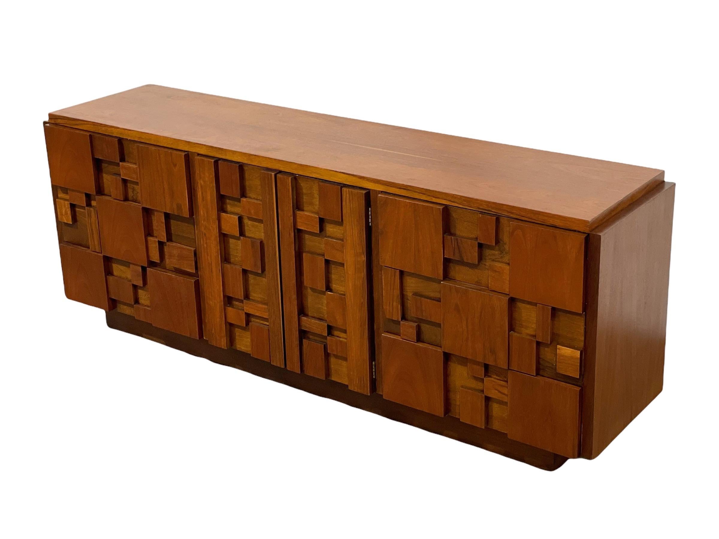 Midcentury Brutalist Style Dresser Credenza in Walnut, Lane Staccato, circa 1977 3