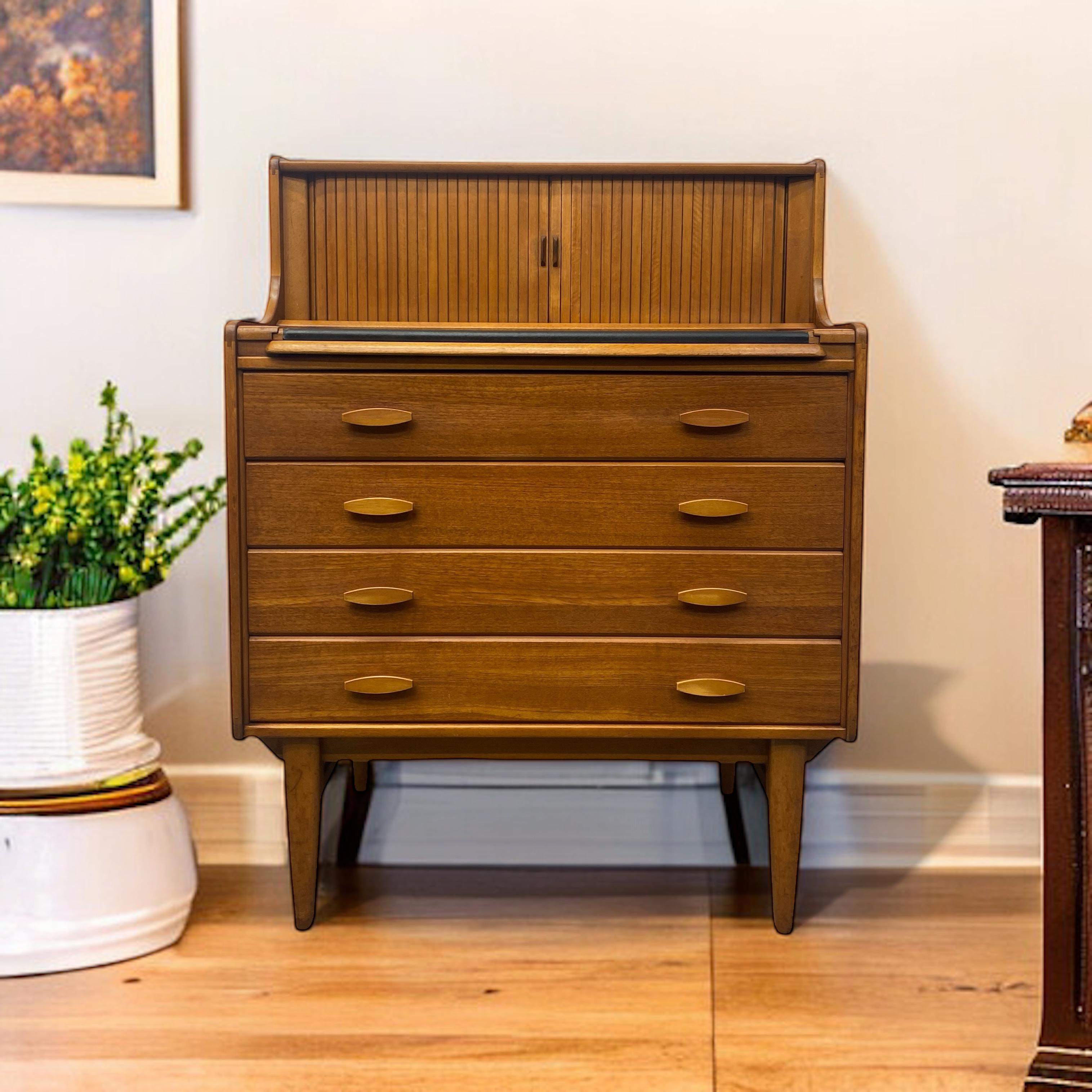 Midcentury Bureau Desk Welters of Wycombe 1960s 6