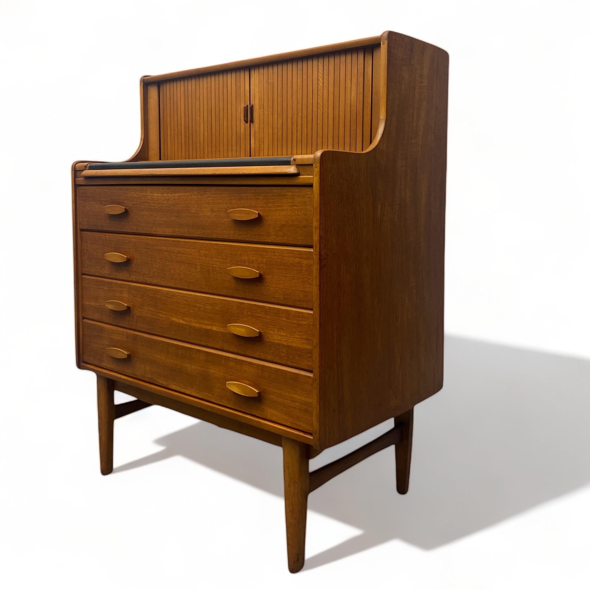 Mid-Century Modern Midcentury Bureau Desk Welters of Wycombe 1960s