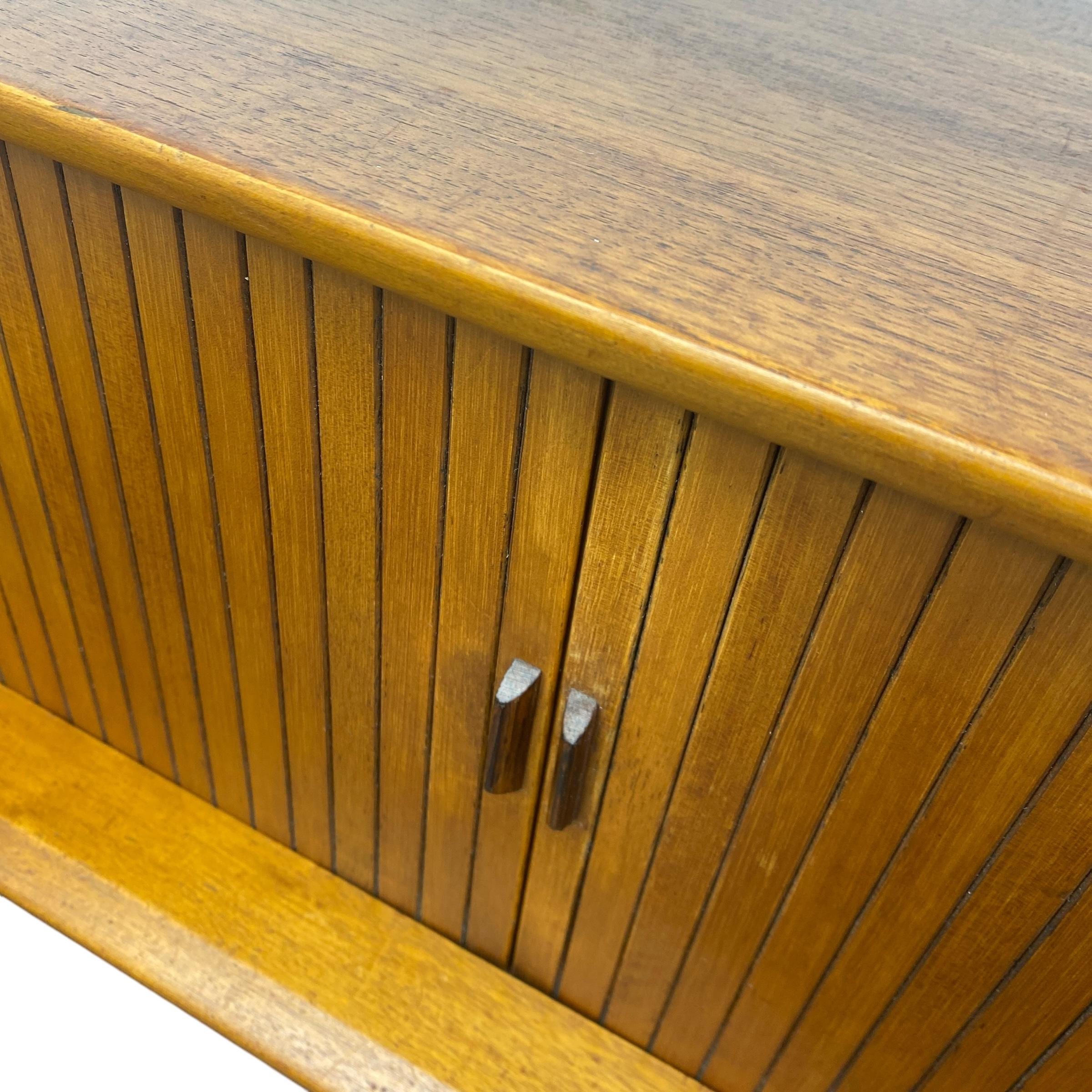 Midcentury Bureau Desk Welters of Wycombe 1960s 2