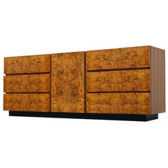 Cómoda Credenza Alfa de Madera Burl de Mediano Siglo - Roland Carter para Lane - Años 70