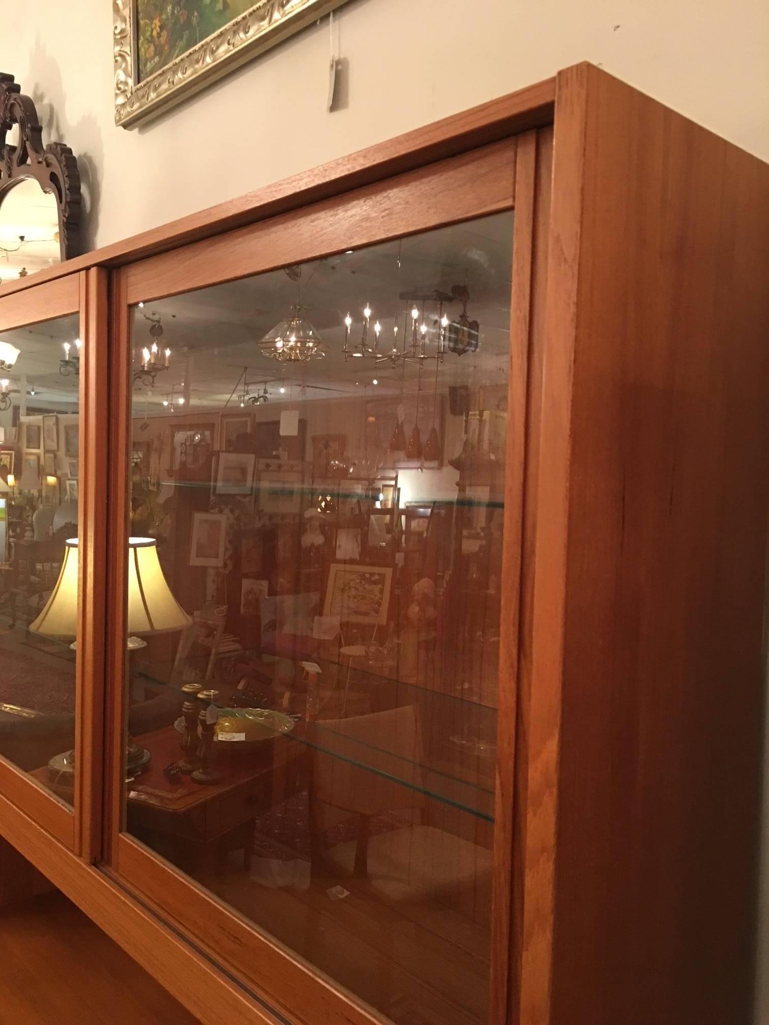 Midcentury Cabinet In Excellent Condition In Raleigh, NC