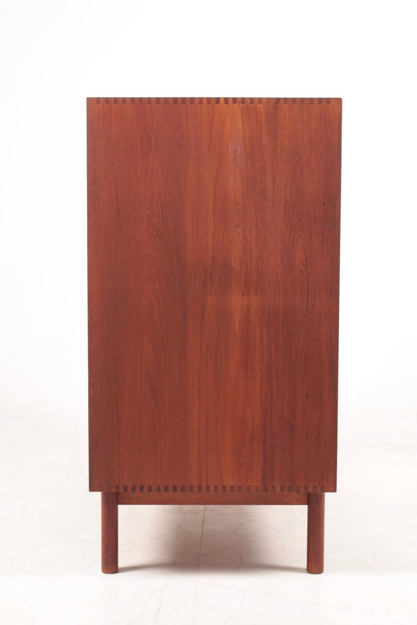 Midcentury Cabinet in Solid Teak Designed by Hvidt & Mølgaard, 1950s 1