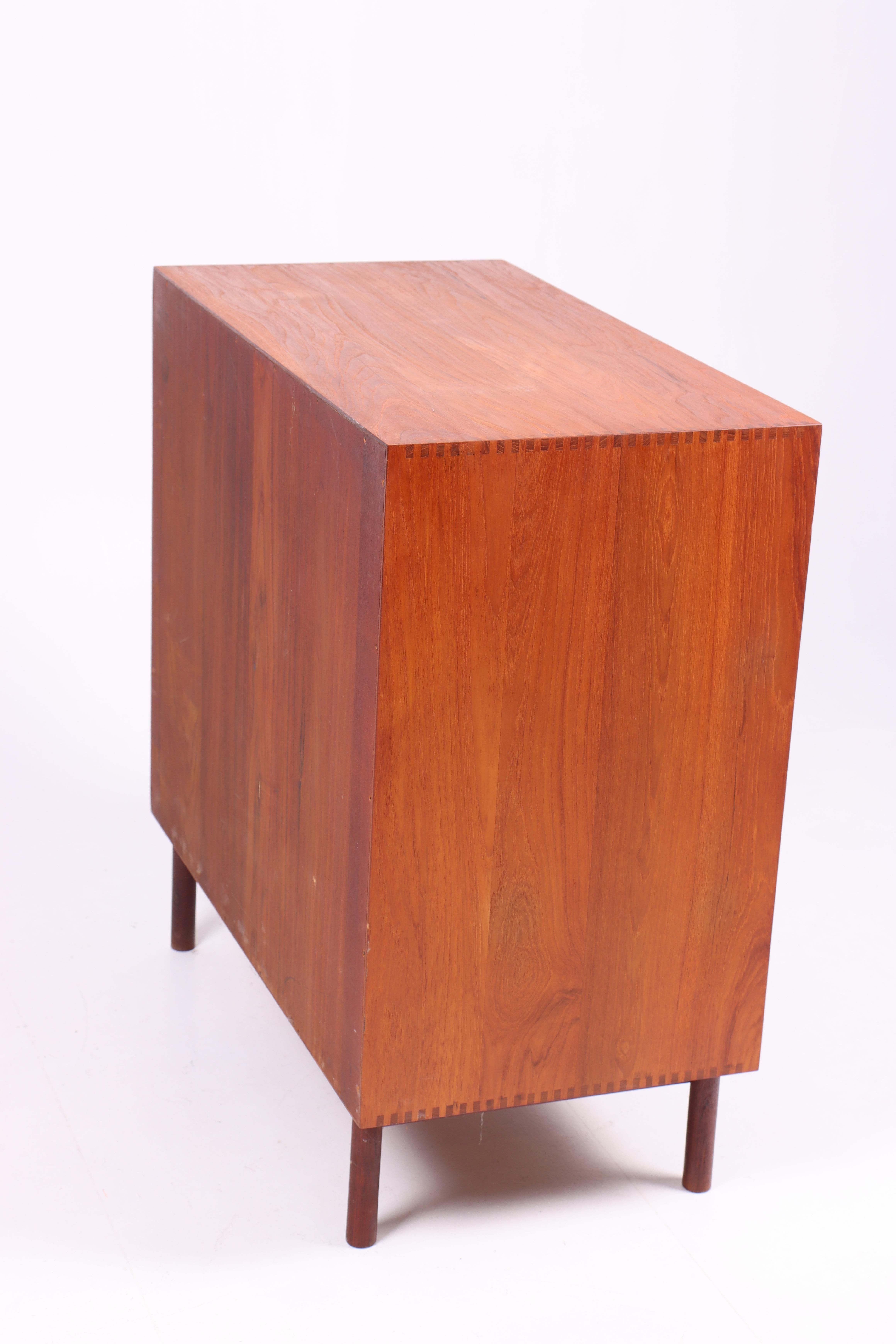 Midcentury Cabinet in Solid Teak Designed by Hvidt & Mølgaard, 1950s For Sale 2