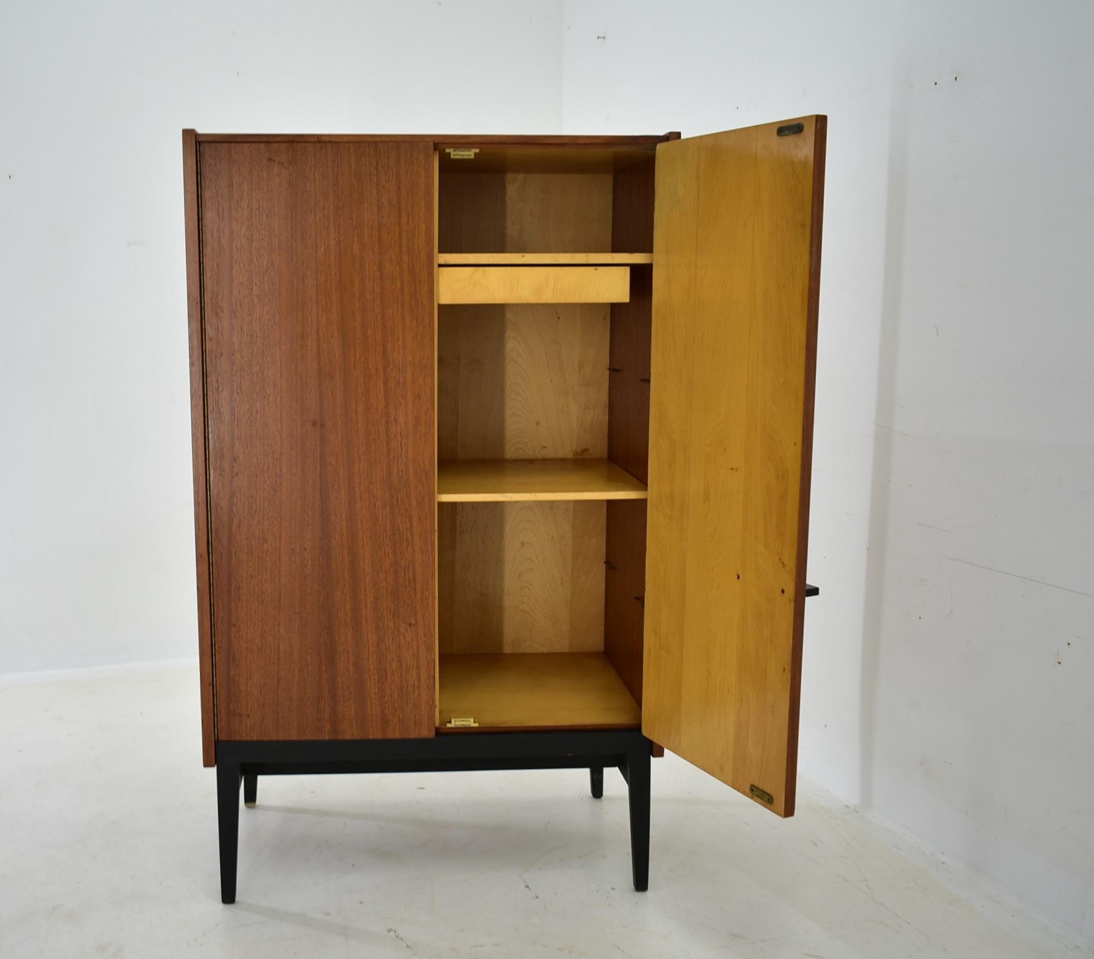 Midcentury Schrank oder Highboard von František Mezulánik für UP Závody, 1960er Jahre im Angebot 4