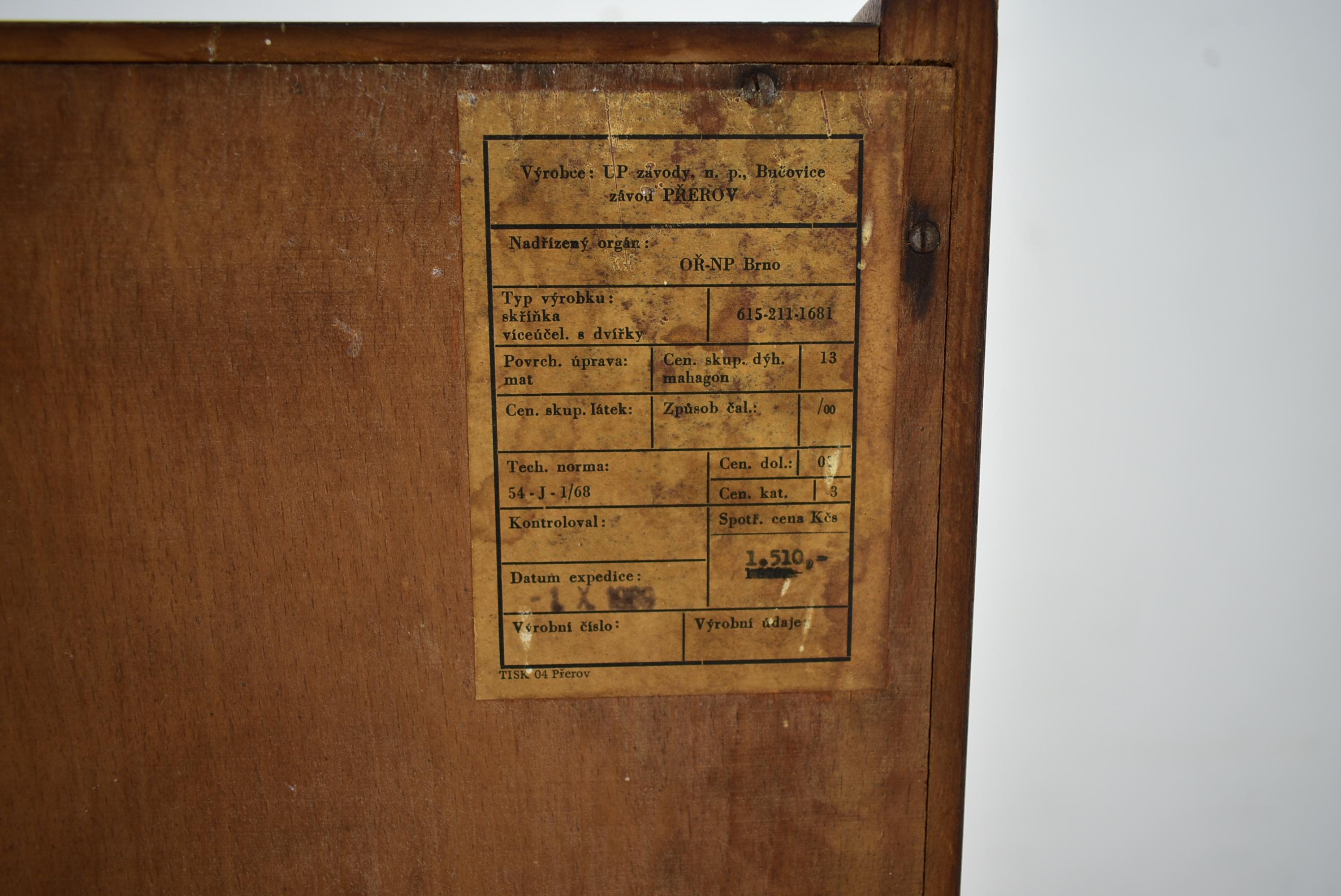 Midcentury Schrank oder Highboard von František Mezulánik für UP Závody, 1960er Jahre im Angebot 13