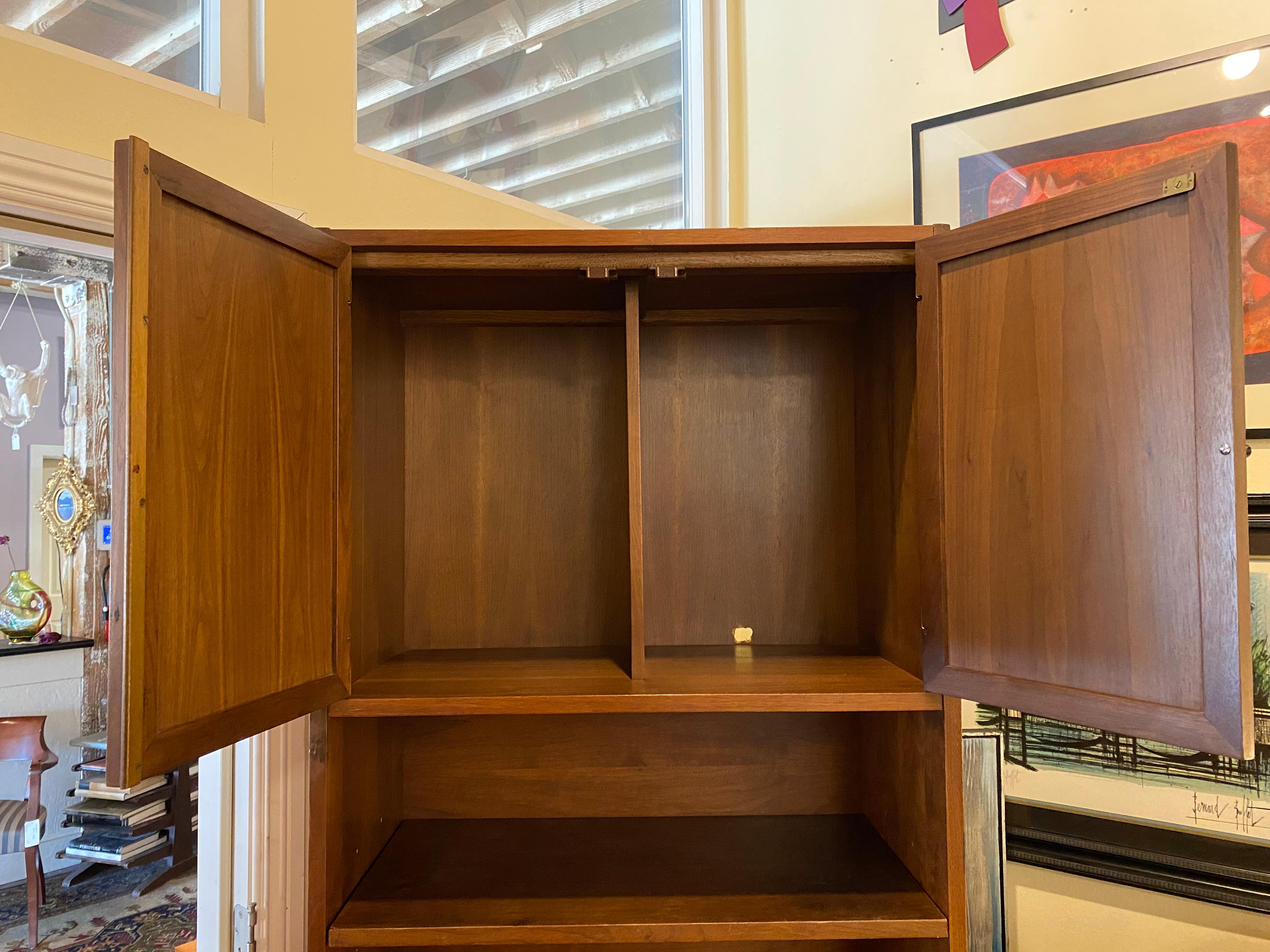 Large Midcentury Cabinet by Jack Cartwright for Founders Furniture, circa 1960 For Sale 2