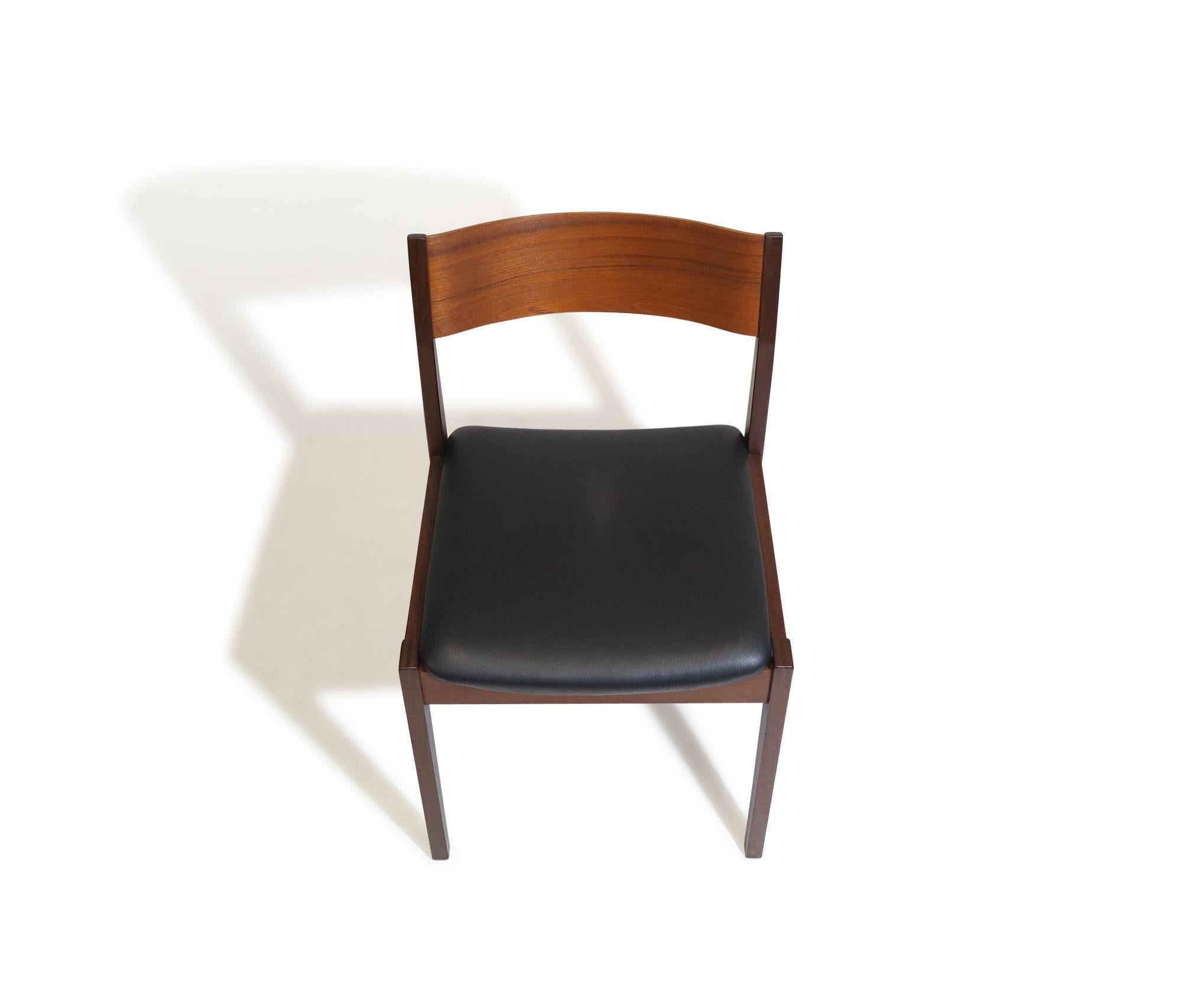Midcentury CADO Danish Teak Dining Chairs in Black Leather For Sale 5
