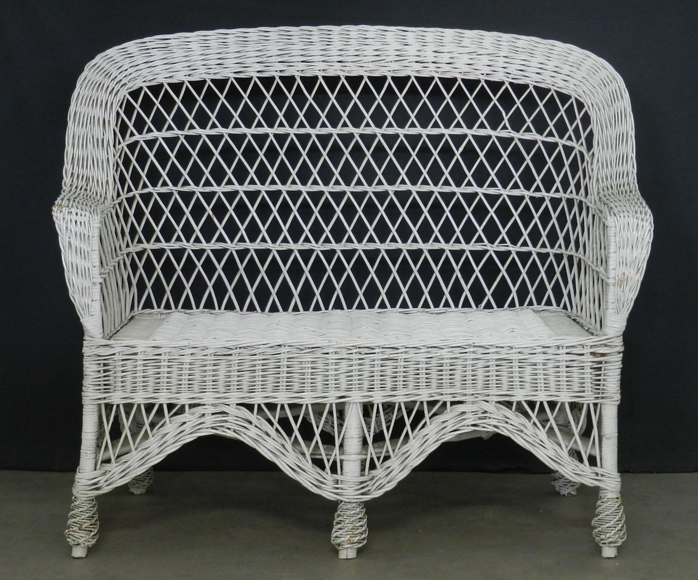 French white wicker sofa, circa 1970
Caned patio or conservatory settee
Rattan canapé
Handsome and comfortable
in good original vintage condition.
               