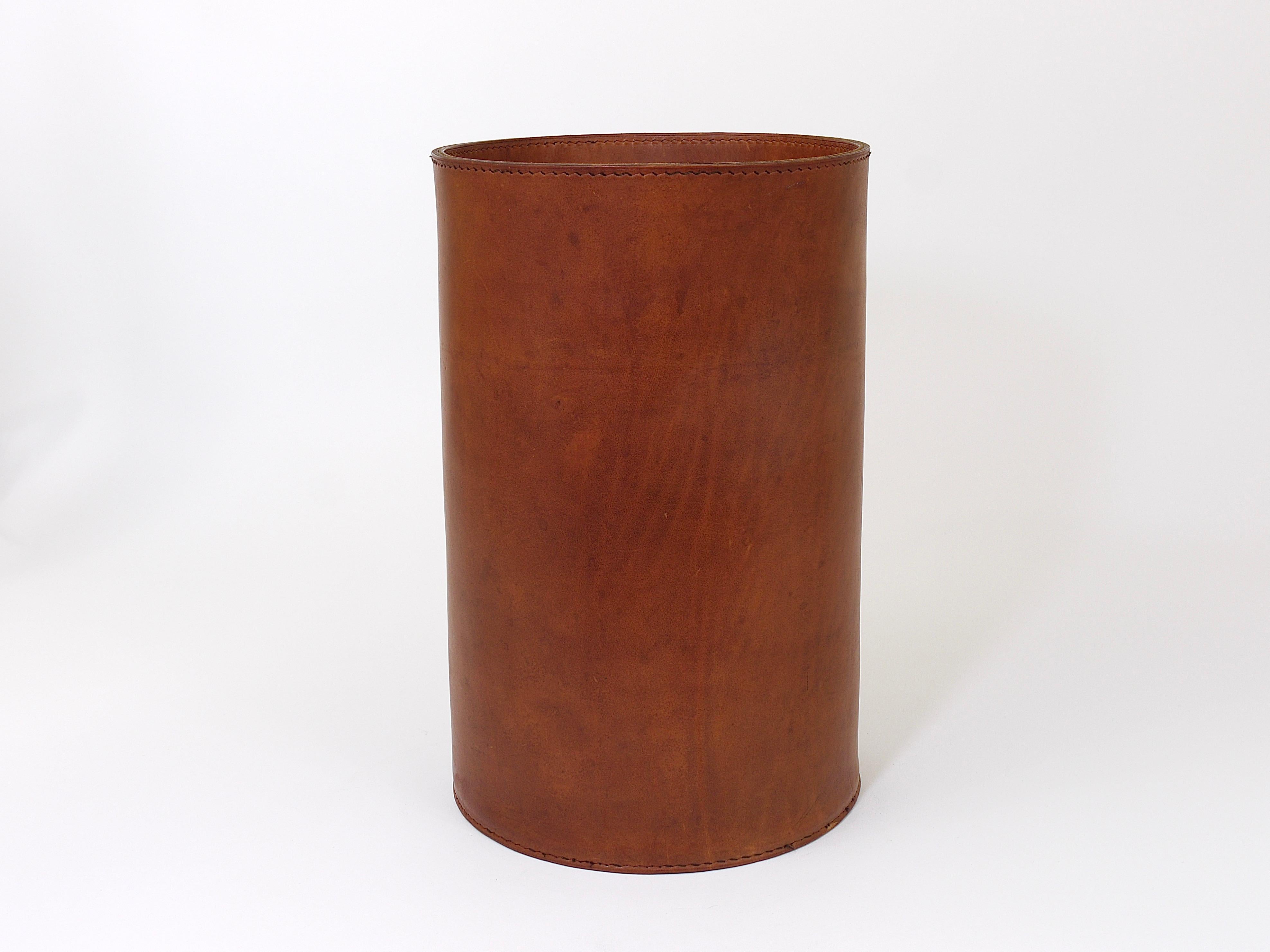 Midcentury Carl Auböck Brown Tan Leather Wastepaper Basket, Austria, 1950s 4