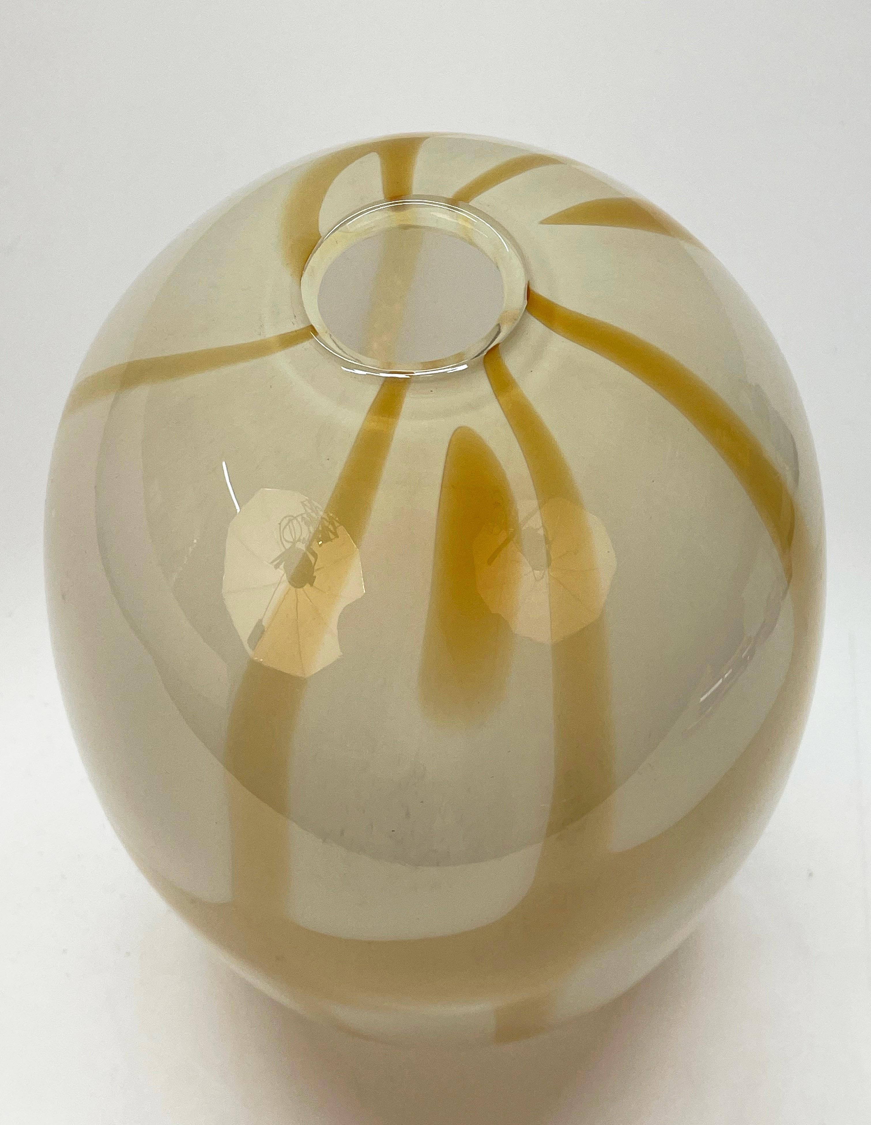 Midcentury Carlo Scarpa Light Beige Murano Glass Italian Vase for Venini, 1960s 9