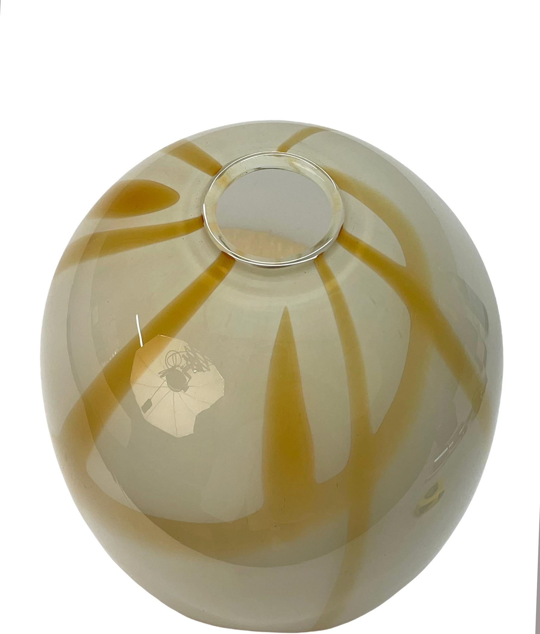 Midcentury Carlo Scarpa Light Beige Murano Glass Italian Vase for Venini, 1960s 12