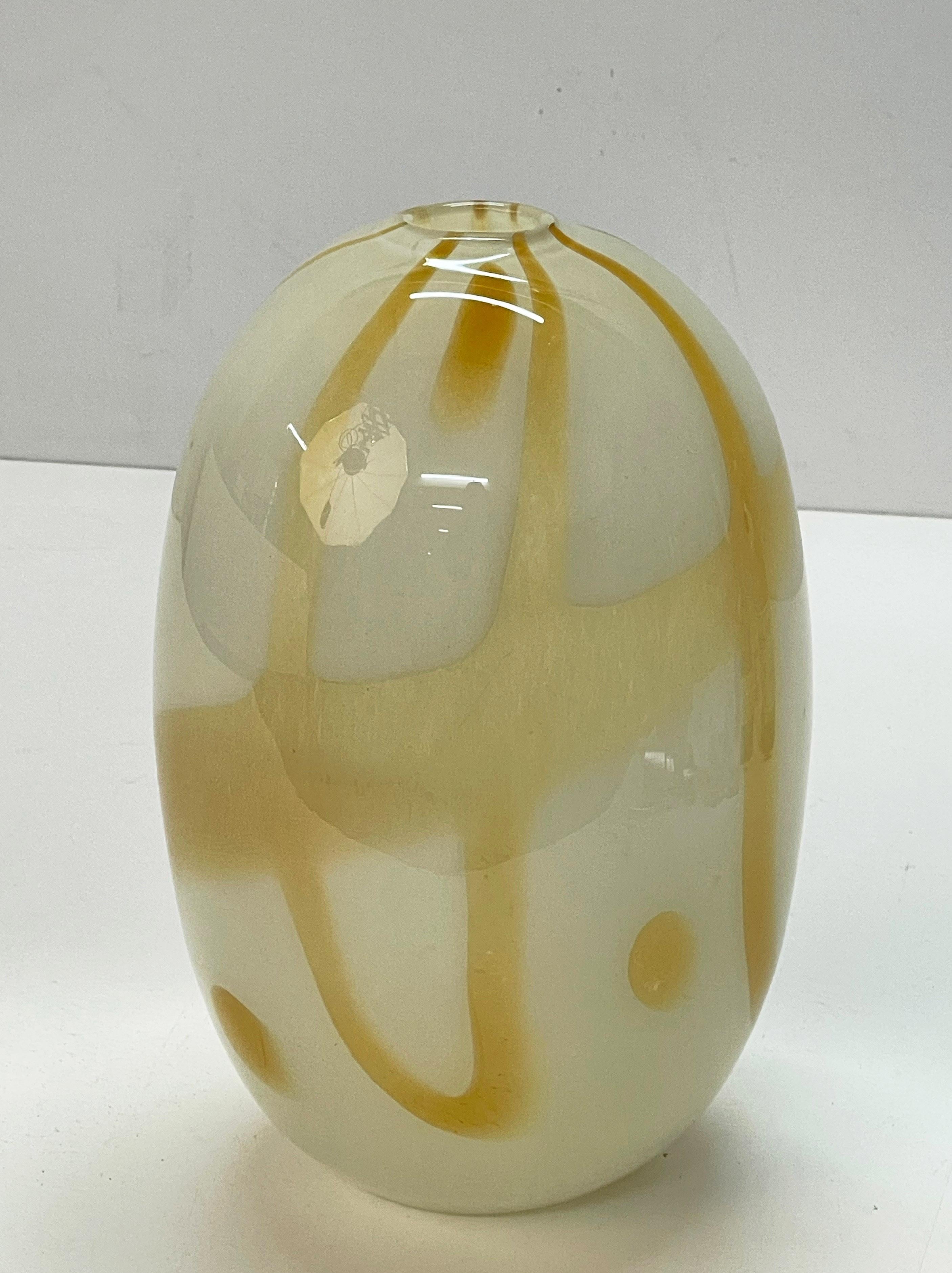 Midcentury Carlo Scarpa Light Beige Murano Glass Italian Vase for Venini, 1960s 3