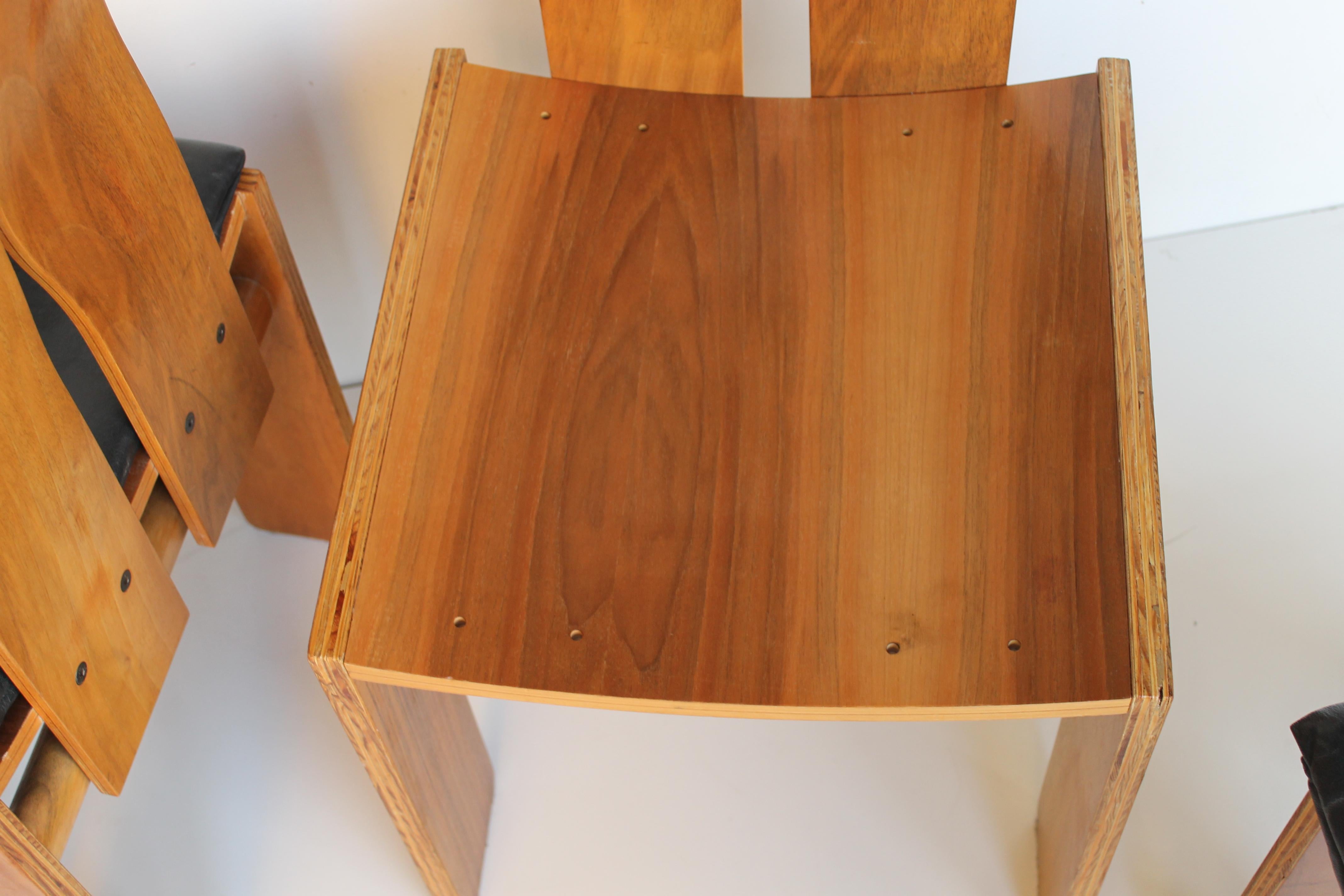 Midcentury Carlo Scarpa Natural Walnut Italian Chair Mod 1934-765 Bernini, 1977 5
