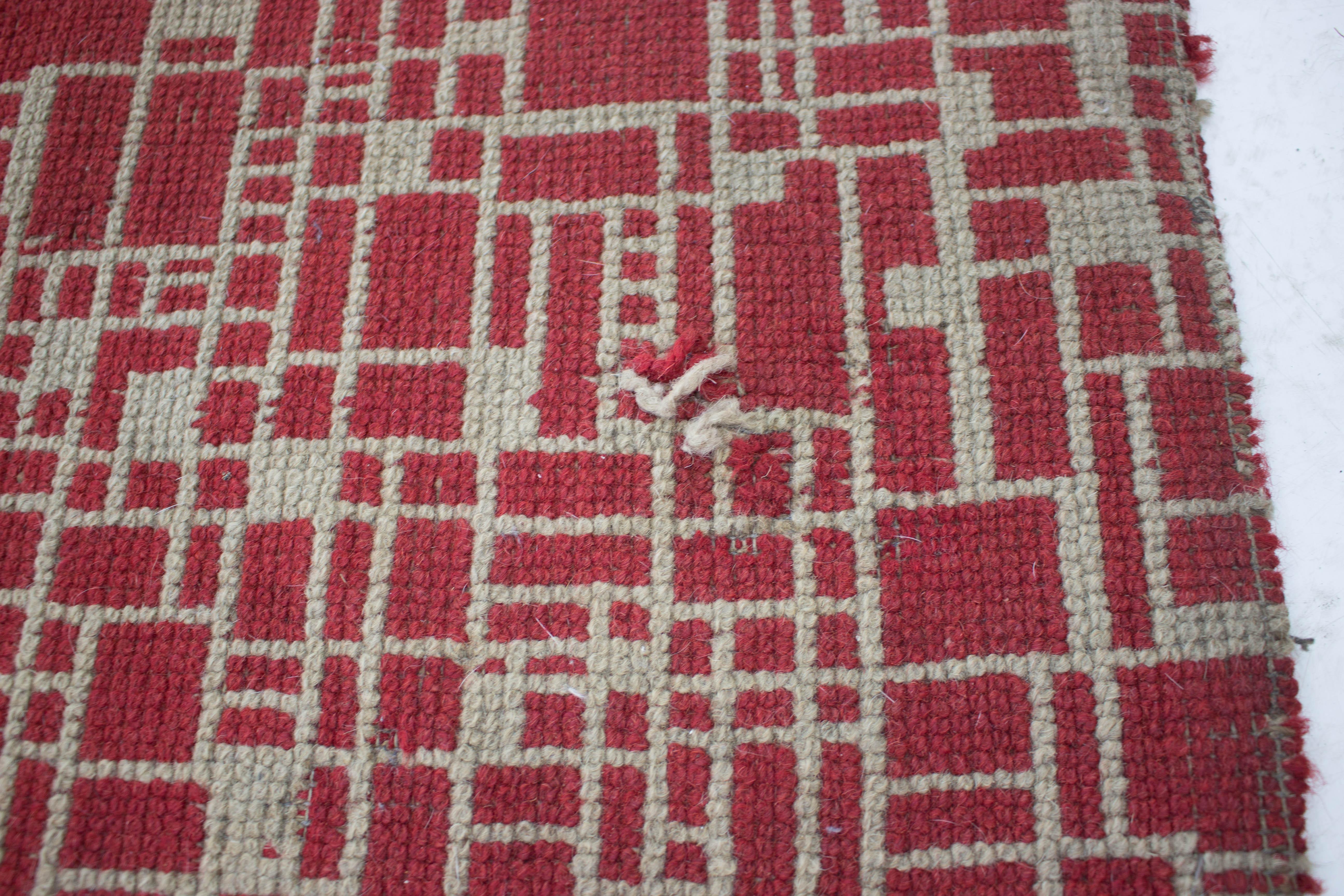 Midcentury Carpet or Rug, Czechoslovakia, 1940s In Fair Condition In Praha, CZ