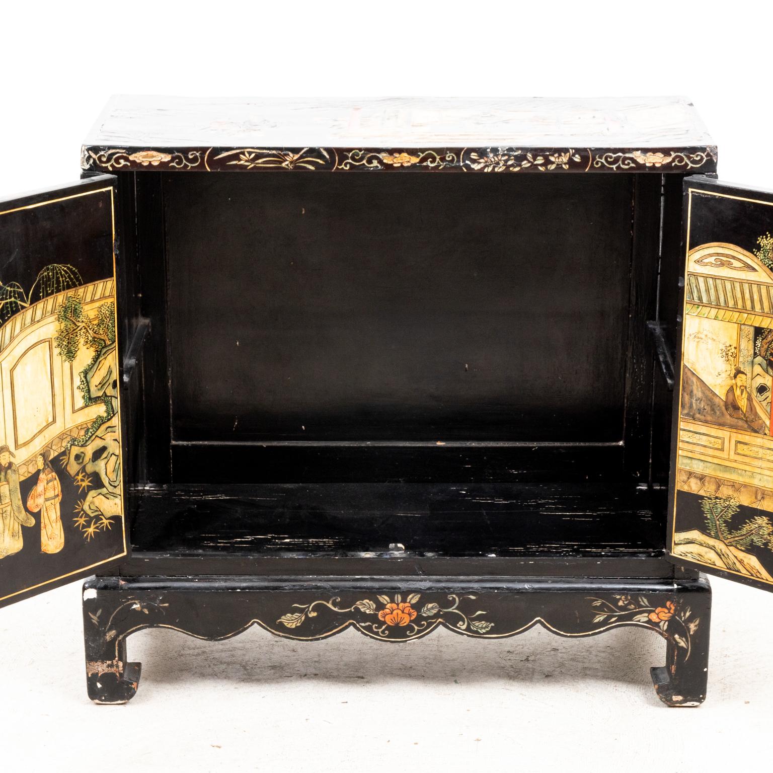 Midcentury Carved Chinoiserie Cabinet 8