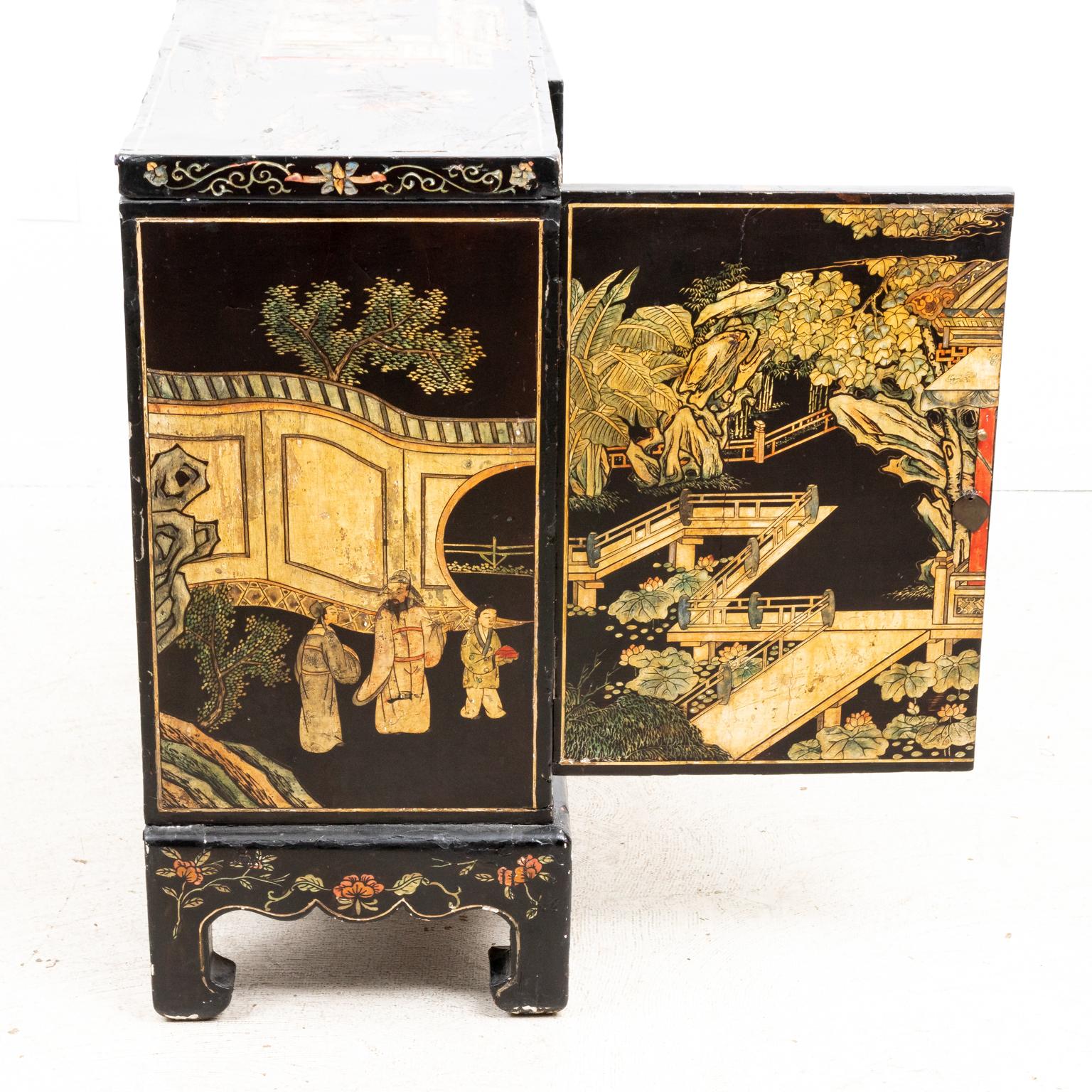 Midcentury Carved Chinoiserie Cabinet 10
