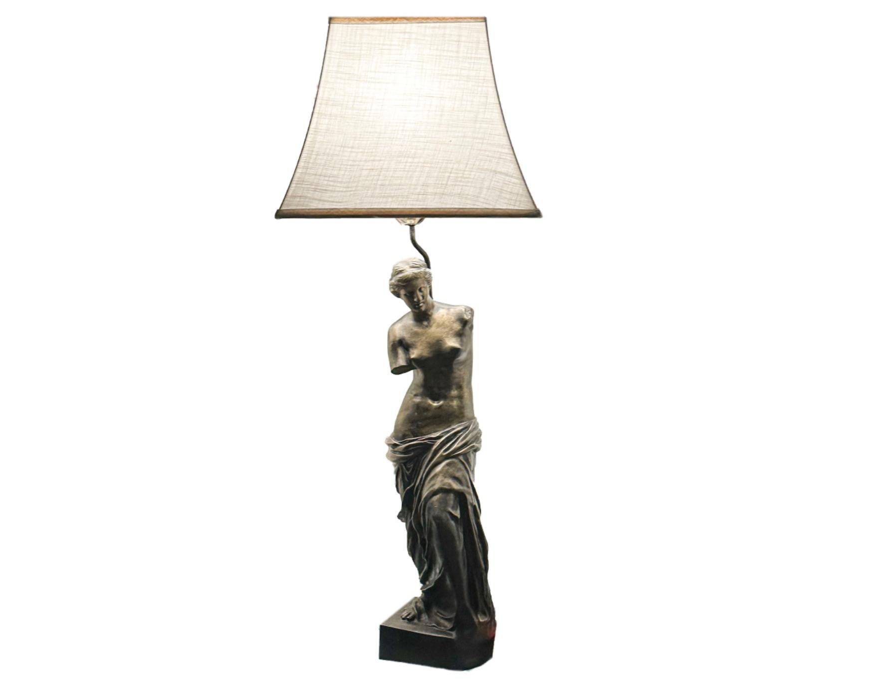 20th Century Midcentury Cast Bronze Venus de Milo Table Lamp, Neoclassical, Monumental Light For Sale