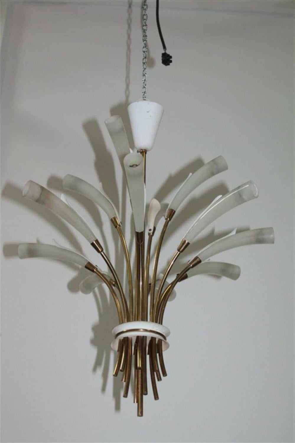 Italian ceiling lamp 1950s high quality, 12 lights, attributable to Arredoluce design Angelo Lelli.