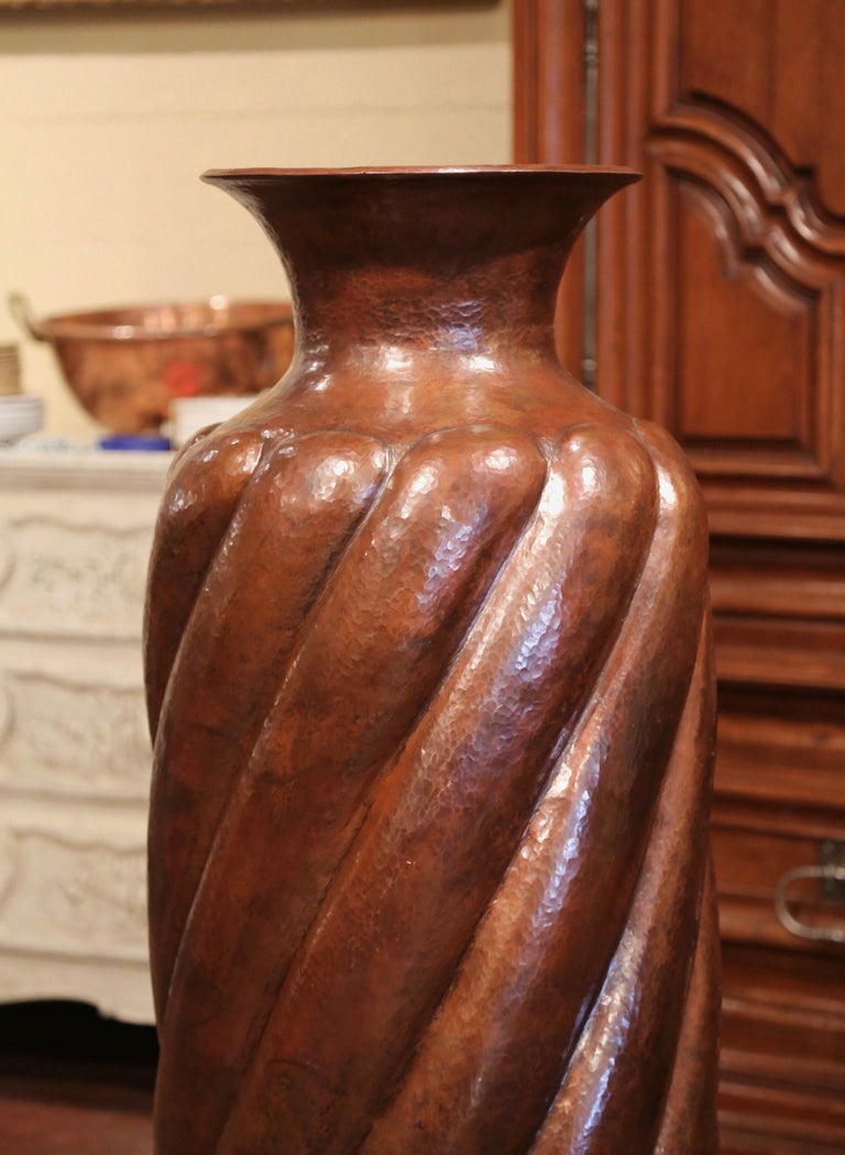 Midcentury Century Tall Mexican Hammered Copper Floor Vase at 1stDibs