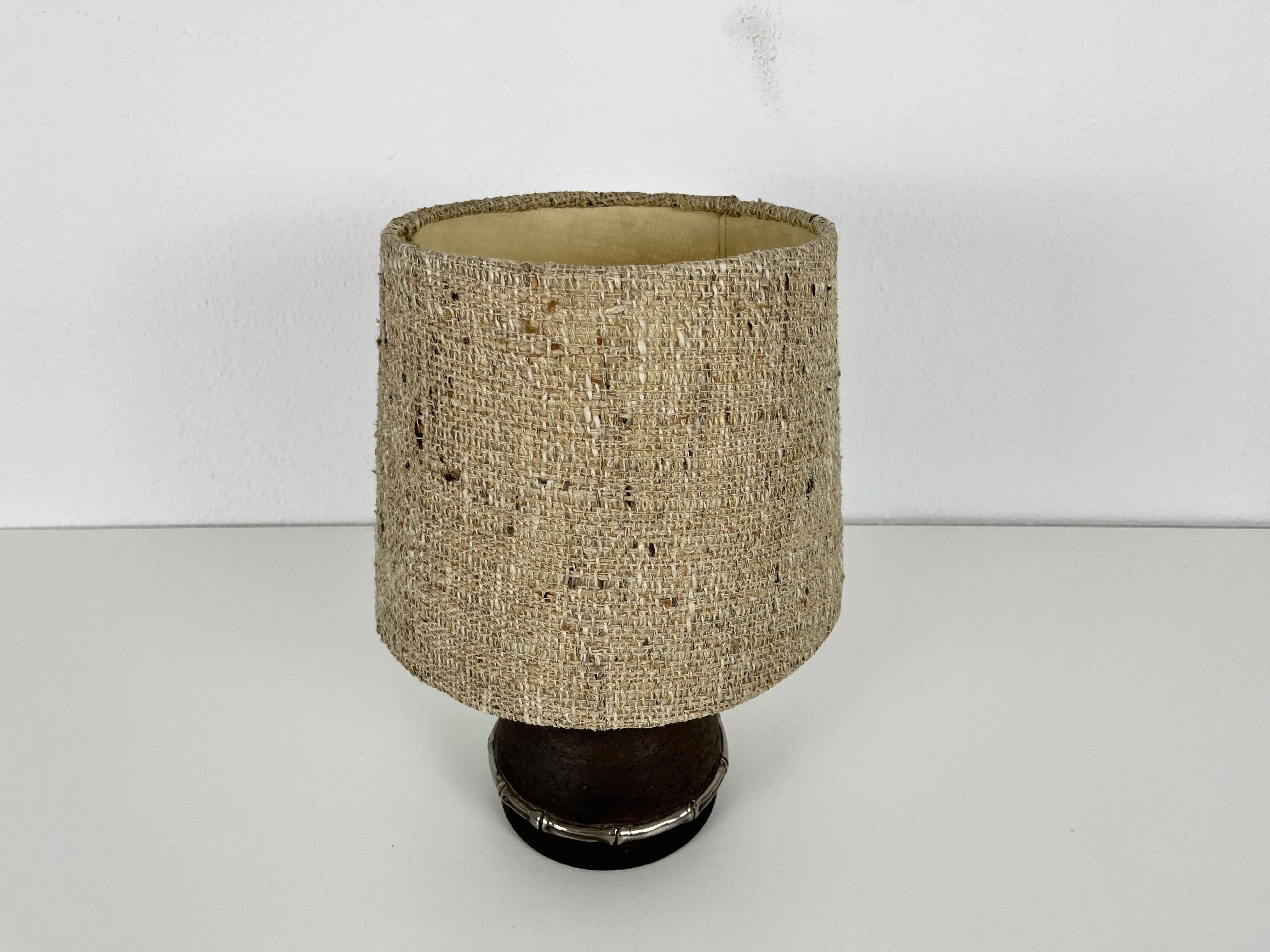 Keramiksockel-Tischlampe aus der Mitte des Jahrhunderts, 1960er Jahre (Moderne der Mitte des Jahrhunderts) im Angebot