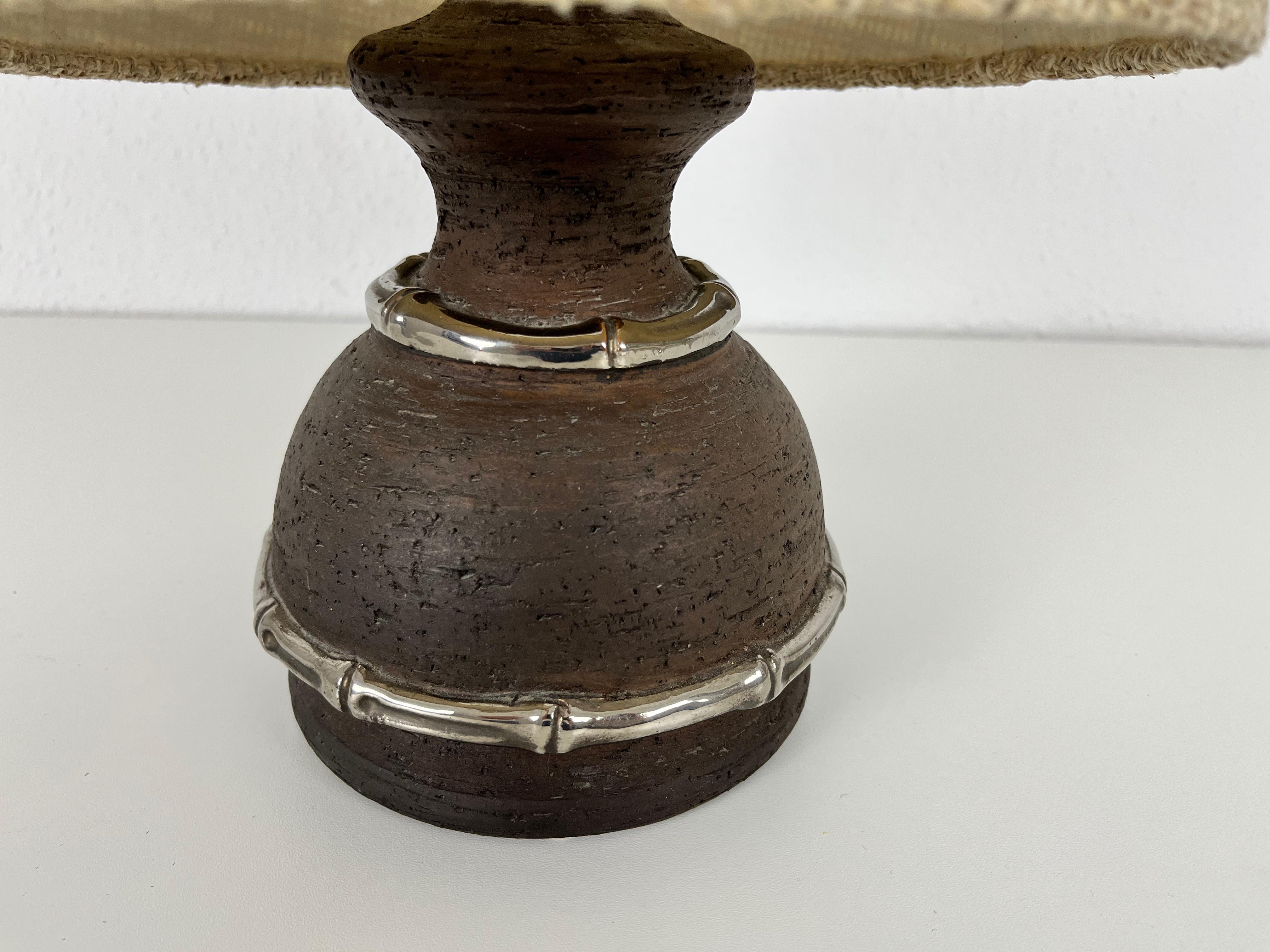 Keramiksockel-Tischlampe aus der Mitte des Jahrhunderts, 1960er Jahre (Mitte des 20. Jahrhunderts) im Angebot