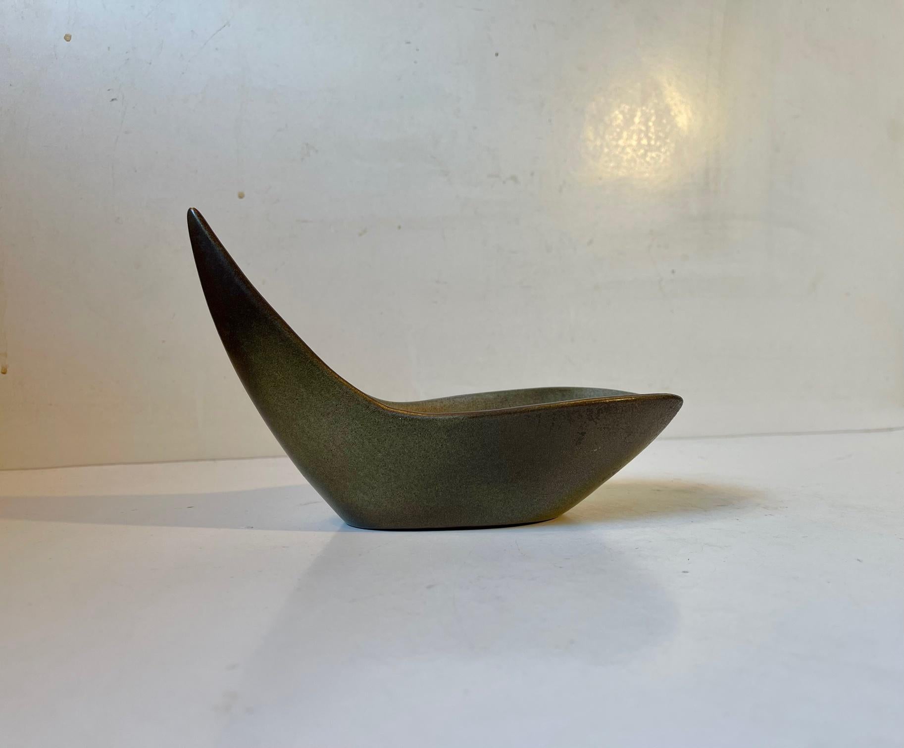 French Midcentury Ceramic Bowl by René Maurel, Vallauris School, 1950s For Sale