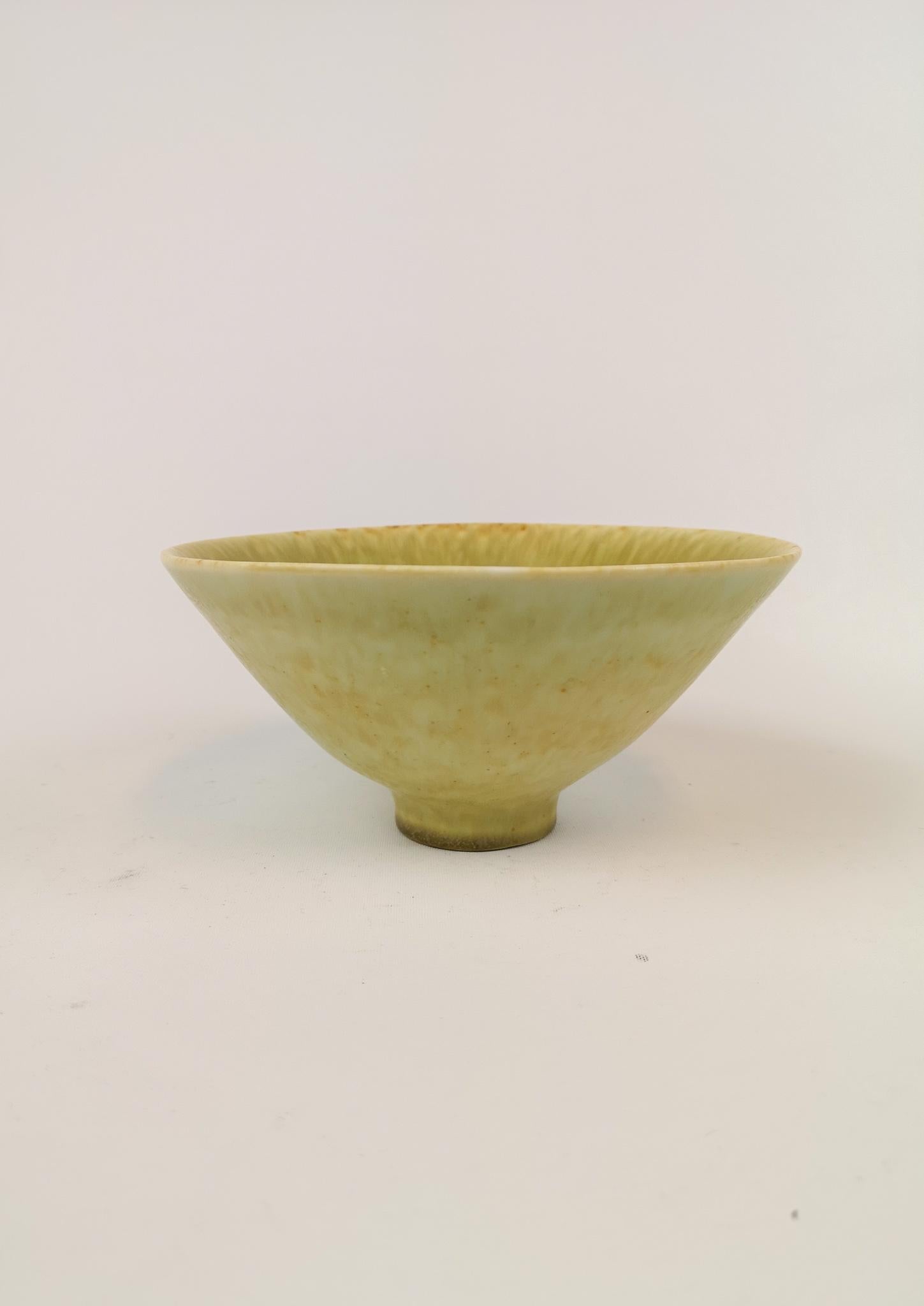 Midcentury Ceramic Bowl Carl-Harry Stålhane Rörstrand, Sweden, 1950s im Zustand „Gut“ in Hillringsberg, SE