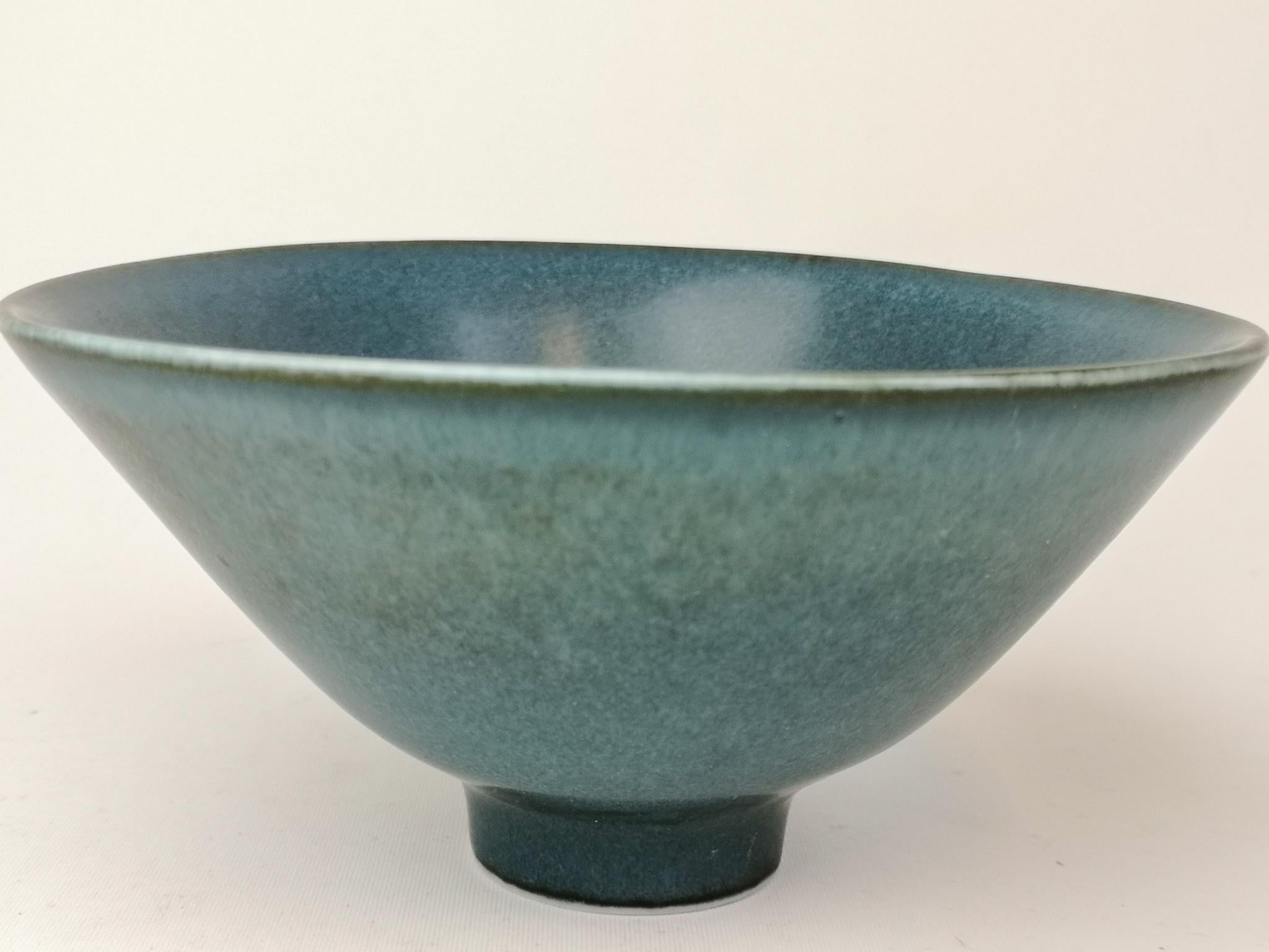 Midcentury Ceramic Bowl Rörstrand Carl Harry Stålhane, Sweden, 1950s In Good Condition In Hillringsberg, SE