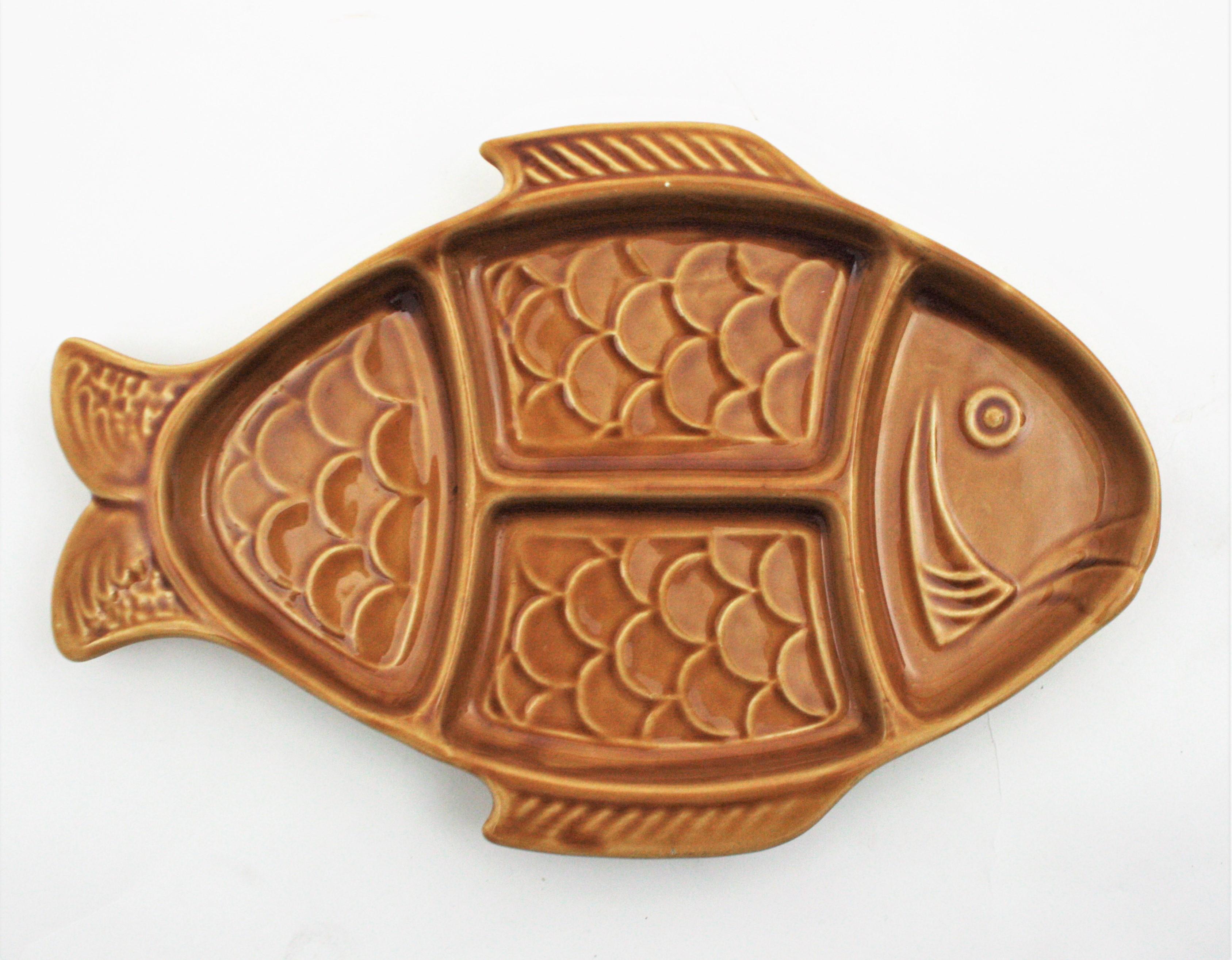 Midcentury Ceramic Fish Plates Wall Composition / Wall Decoration For Sale 4