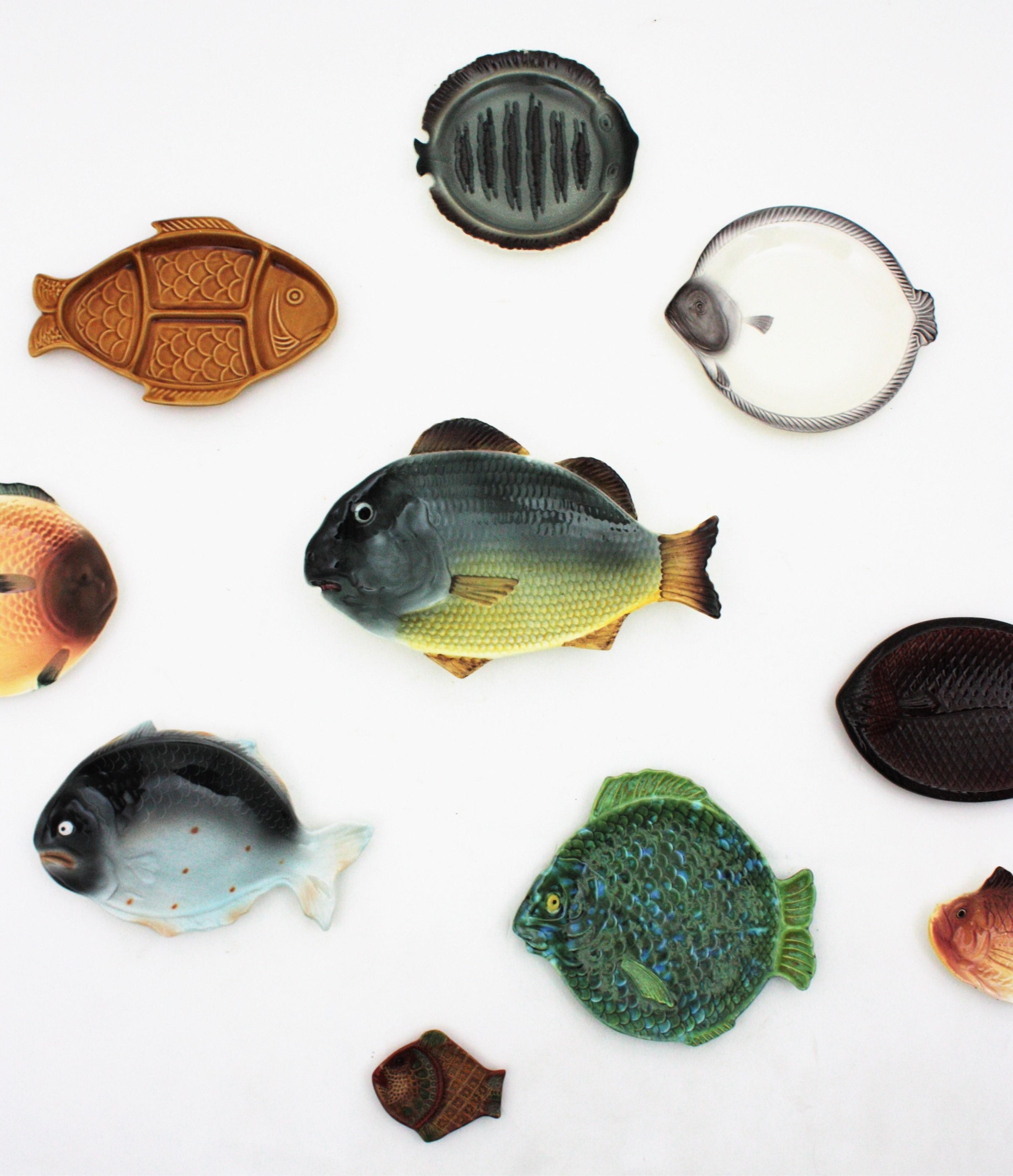 Midcentury Ceramic Fish Plates Wand Komposition / Wanddekoration (Moderne der Mitte des Jahrhunderts) im Angebot