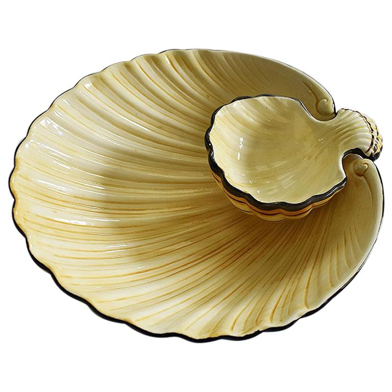 Midcentury Ceramic Fitz and Floyd Clam Shell Platter in Yellow and Black For Sale