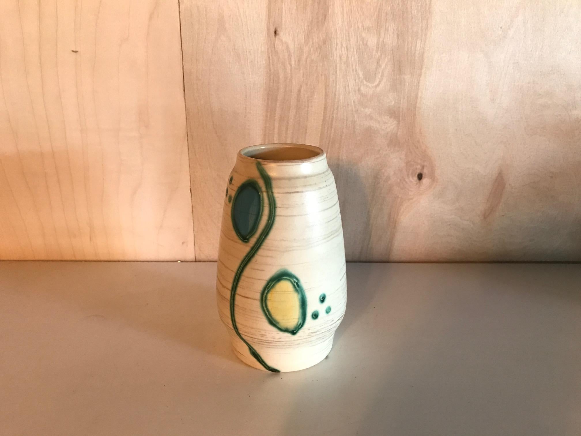 Midcentury Ceramic Pot Vase Vintage Pottery Art (Mitte des 20. Jahrhunderts) im Angebot