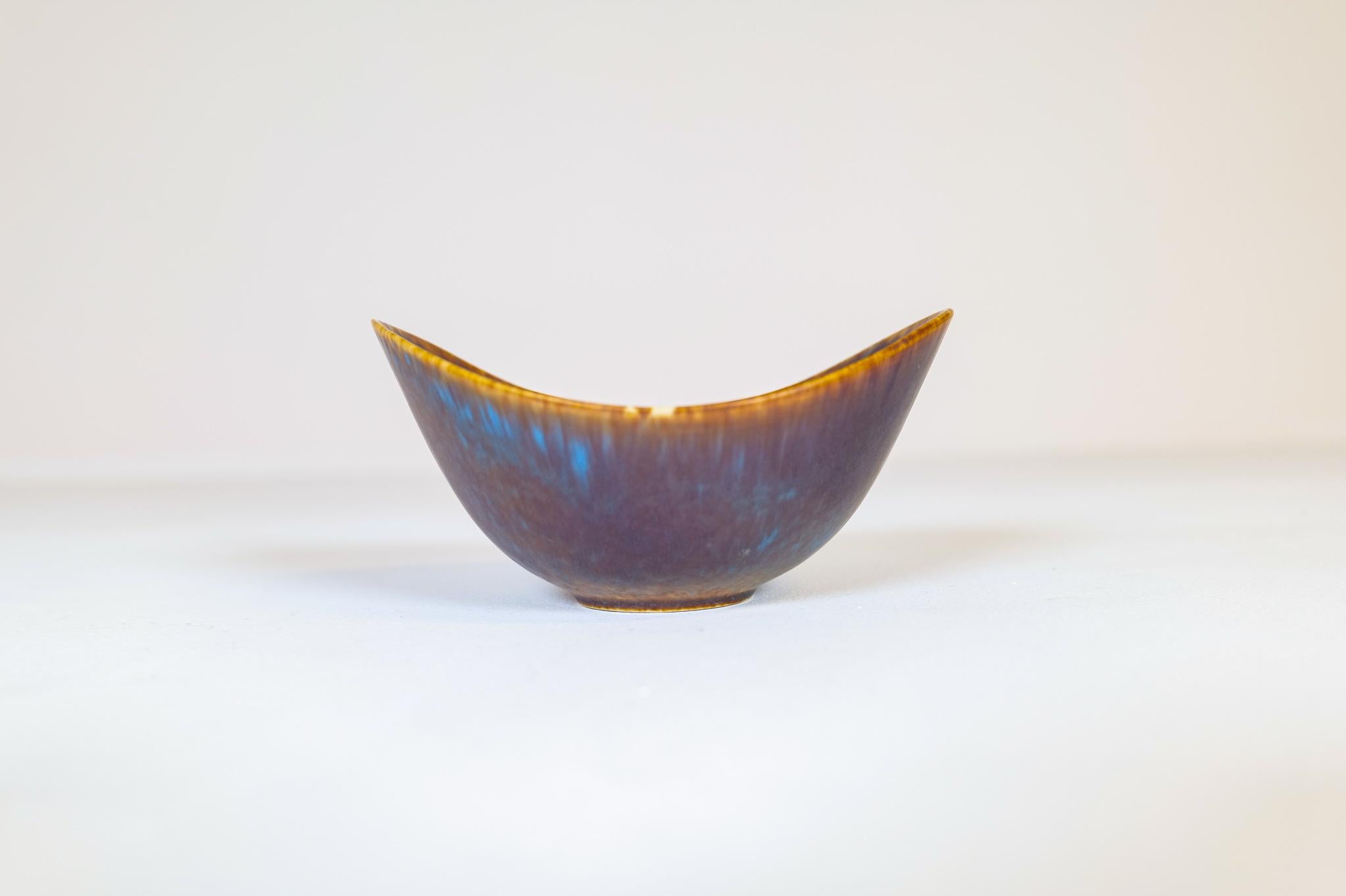 Midcentury Modern Ceramic set of 3 Bowls Gunnar Nylund Rörstrand, Sweden For Sale 8