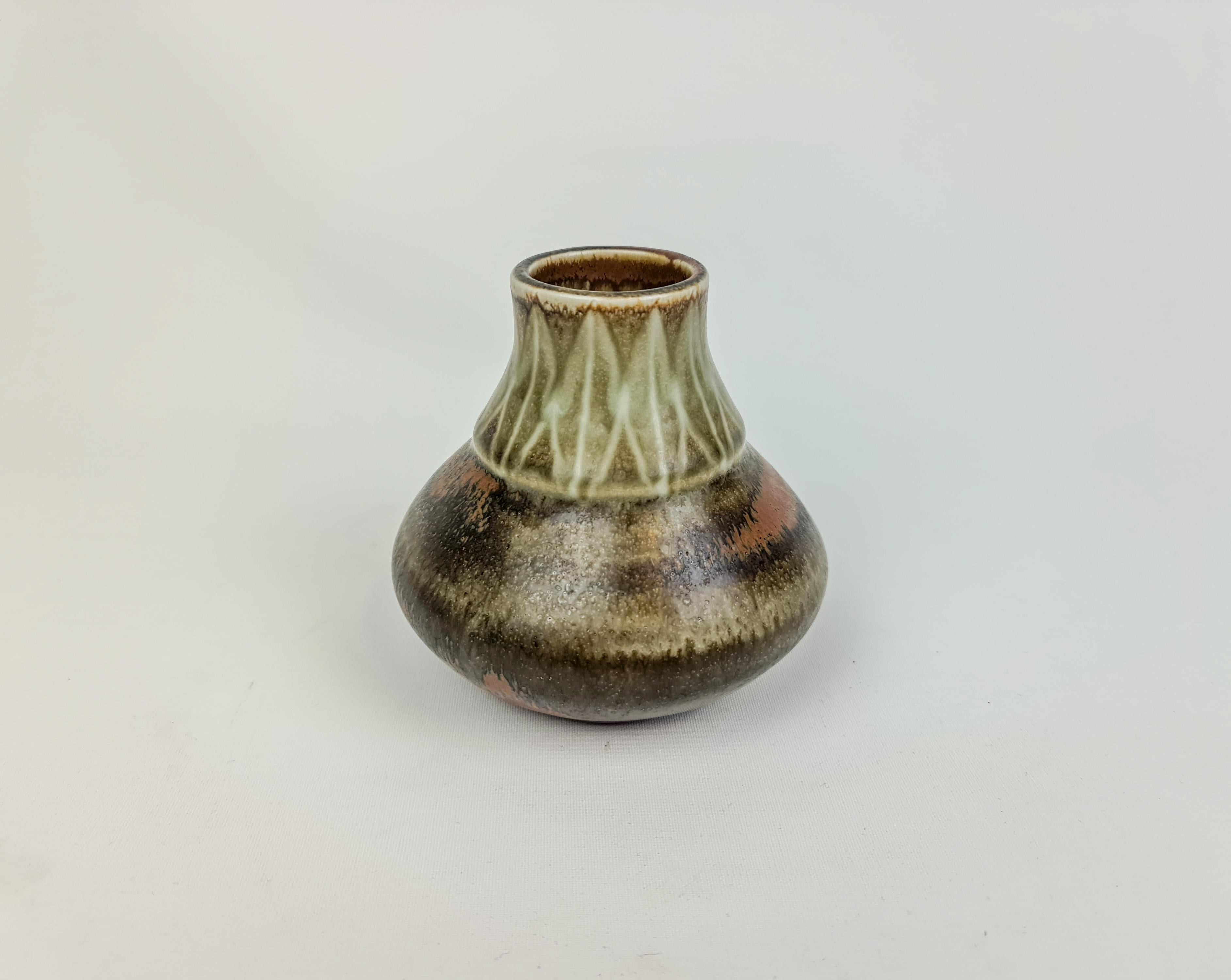Svedese Vaso da studio in ceramica del Medioevo Rörstrand Carl Harry Stålhane, Svezia