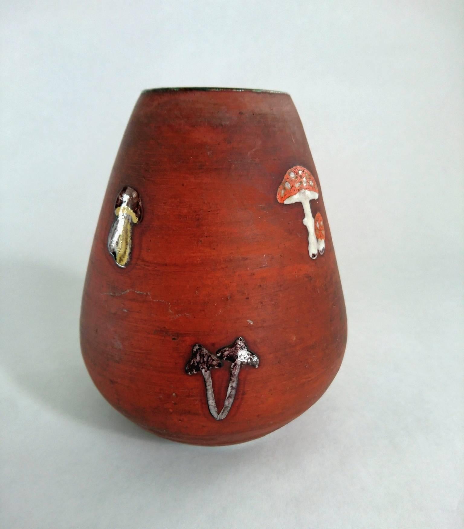Keramik-Studio-Vase aus der Mitte des Jahrhunderts Walter Bosse (Schwedisch) im Angebot