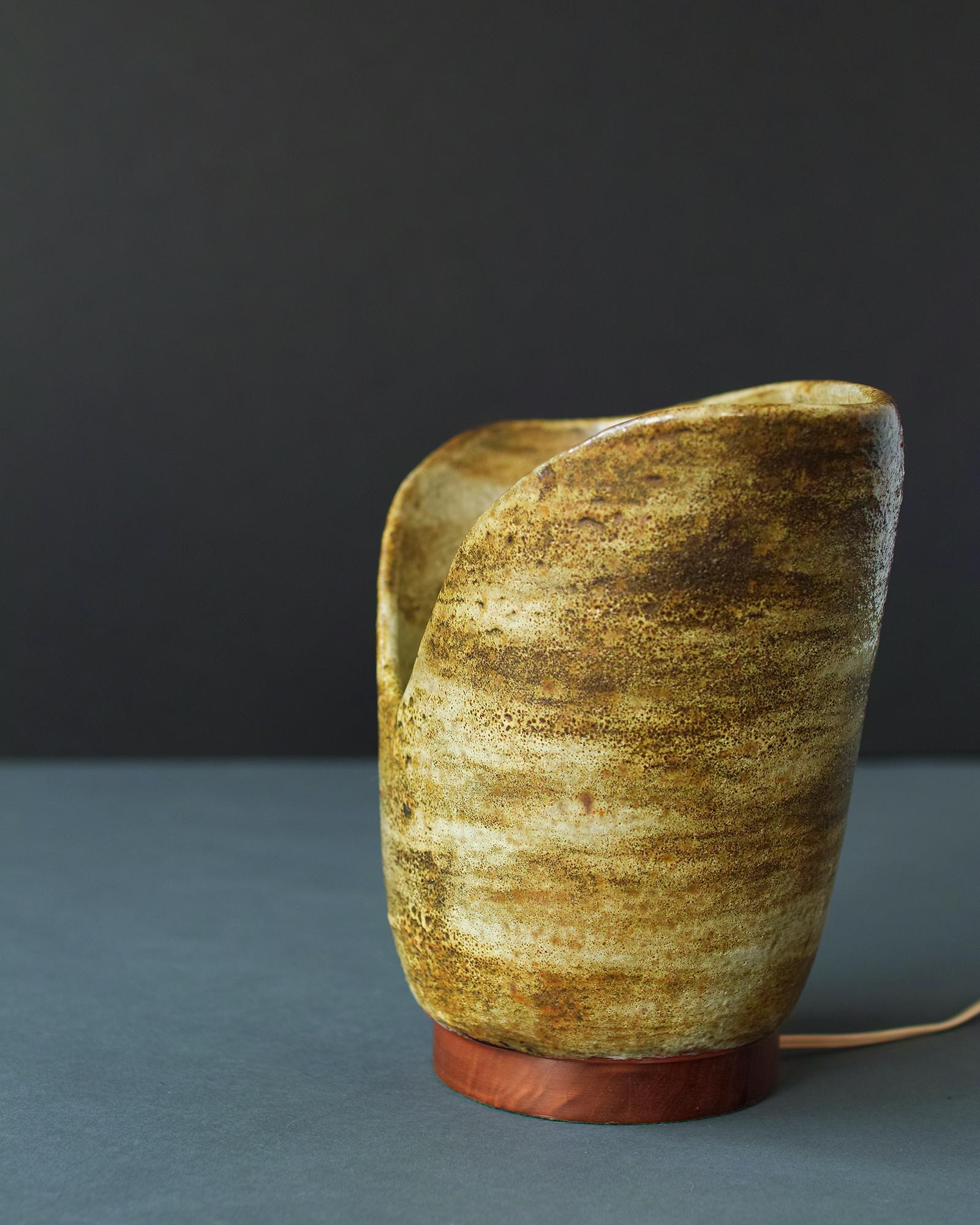Keramik-Tischlampe aus der Mitte des Jahrhunderts, Design Technics zugeschrieben (amerikanisch) im Angebot