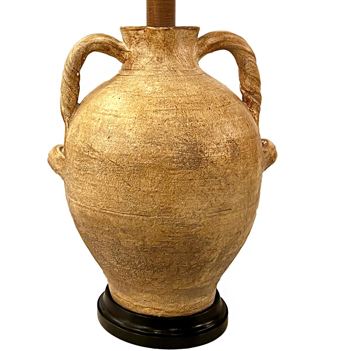 Keramik-Tischlampe aus der Jahrhundertmitte im Zustand „Gut“ im Angebot in New York, NY