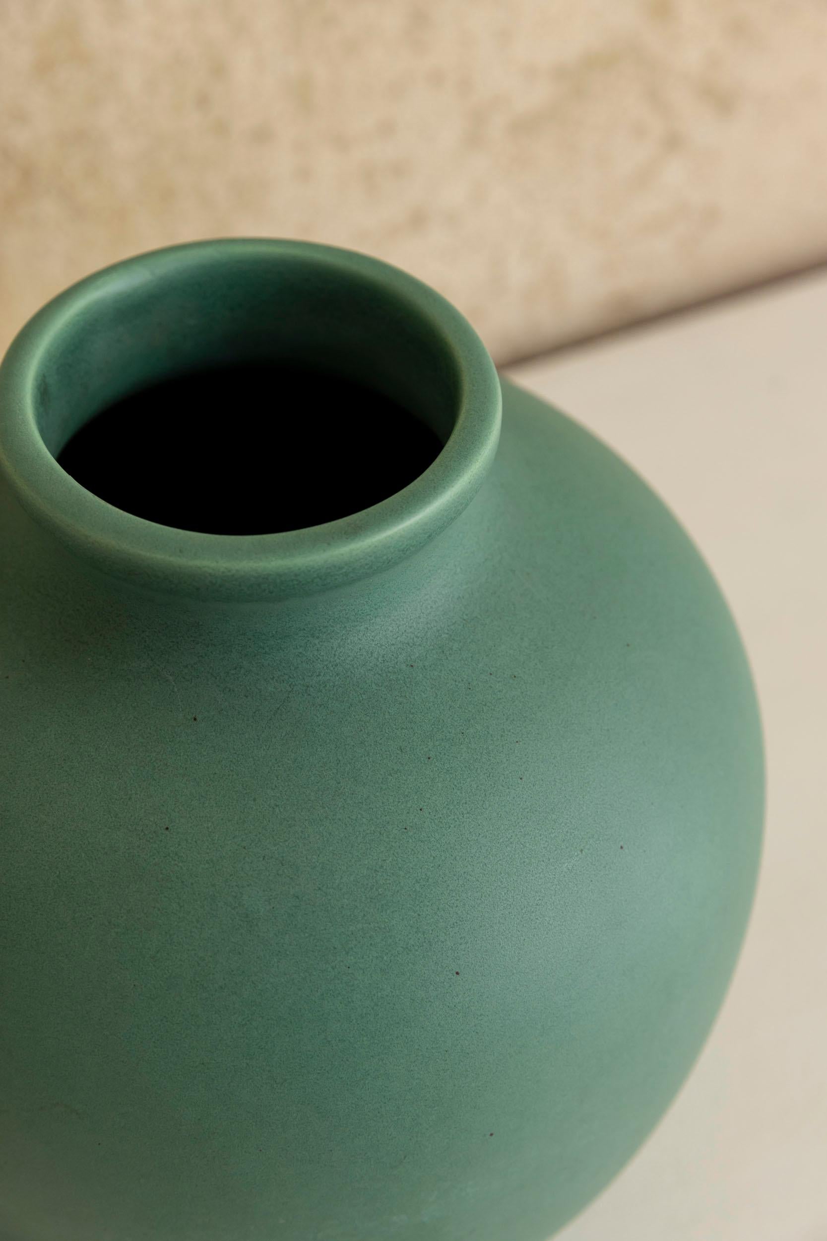 Mid-Century Modern Midcentury ceramic vase by Gio Ponti for Richard Ginori, Italy 1940s