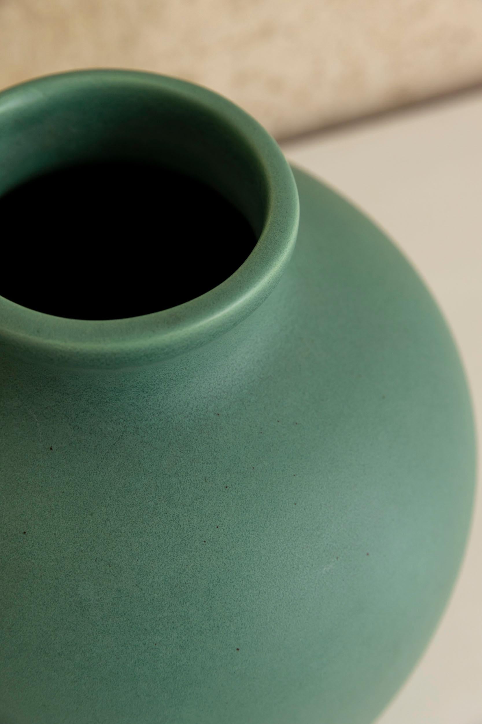 Italian Midcentury ceramic vase by Gio Ponti for Richard Ginori, Italy 1940s