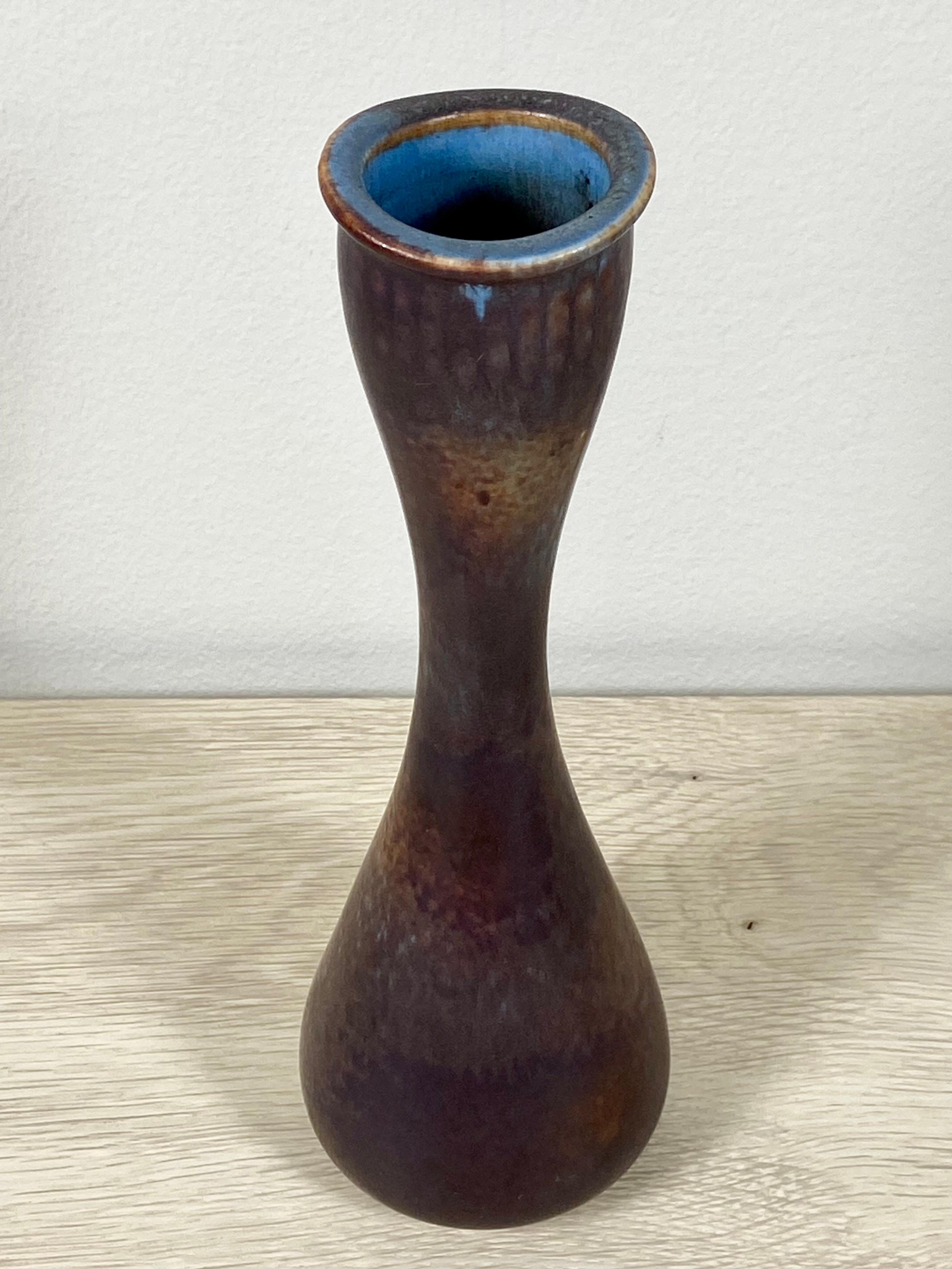 Midcentury Ceramic Vase by Gunnar Nylund for Rorstrand In Excellent Condition For Sale In Norwalk, CT