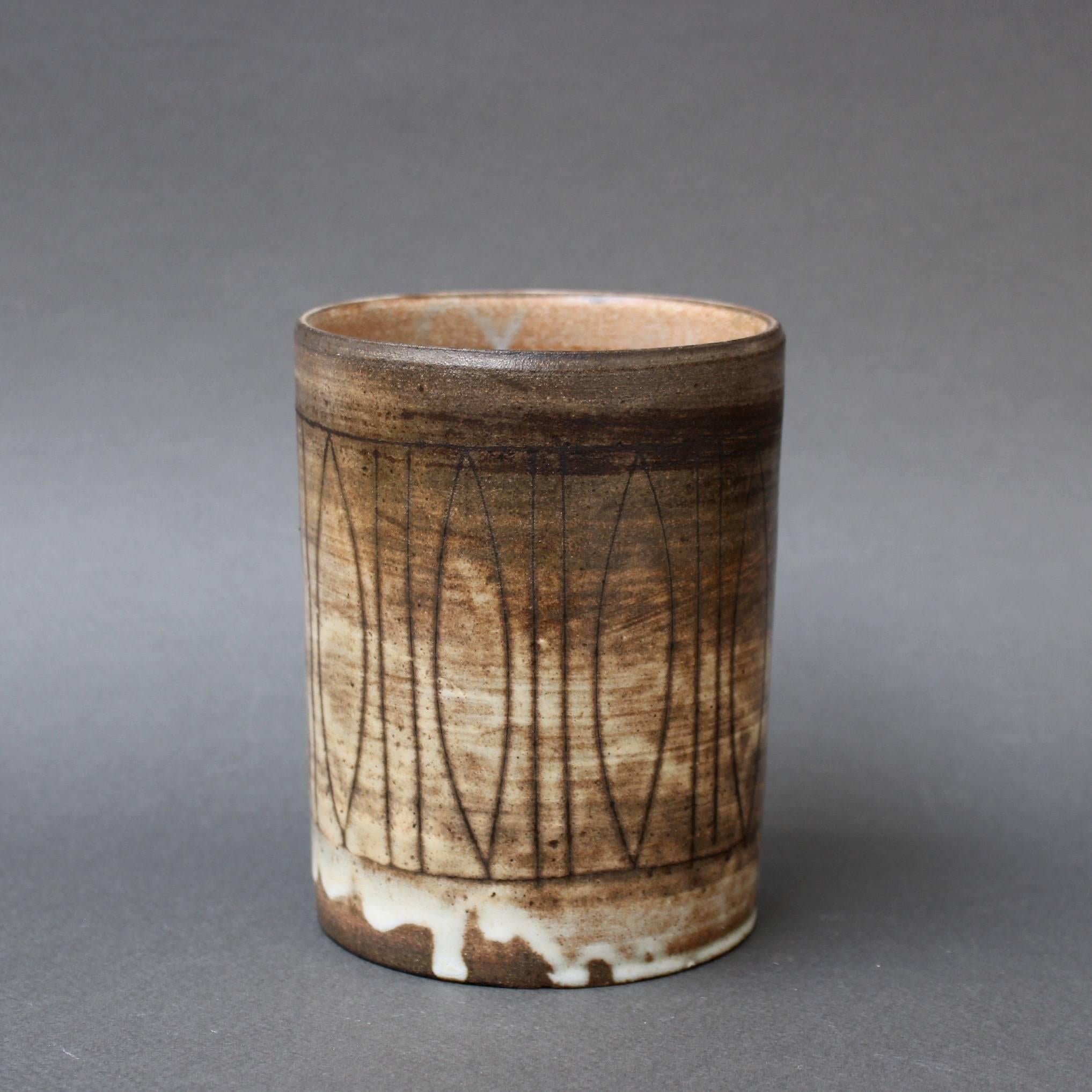Mid-Century moderno Vaso in ceramica del Medioevo di Jacques Pouchain, Atelier A Dieulefit, circa 1960 in vendita