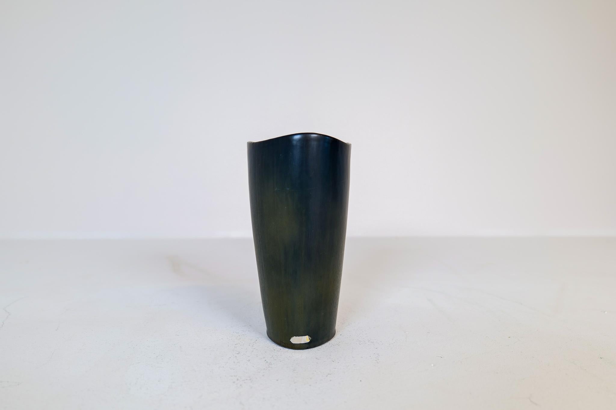 Milieu du XXe siècle Vase en céramique du milieu du siècle dernier, Gunnar Nylund Rrstrand, Suède, années 1950 en vente