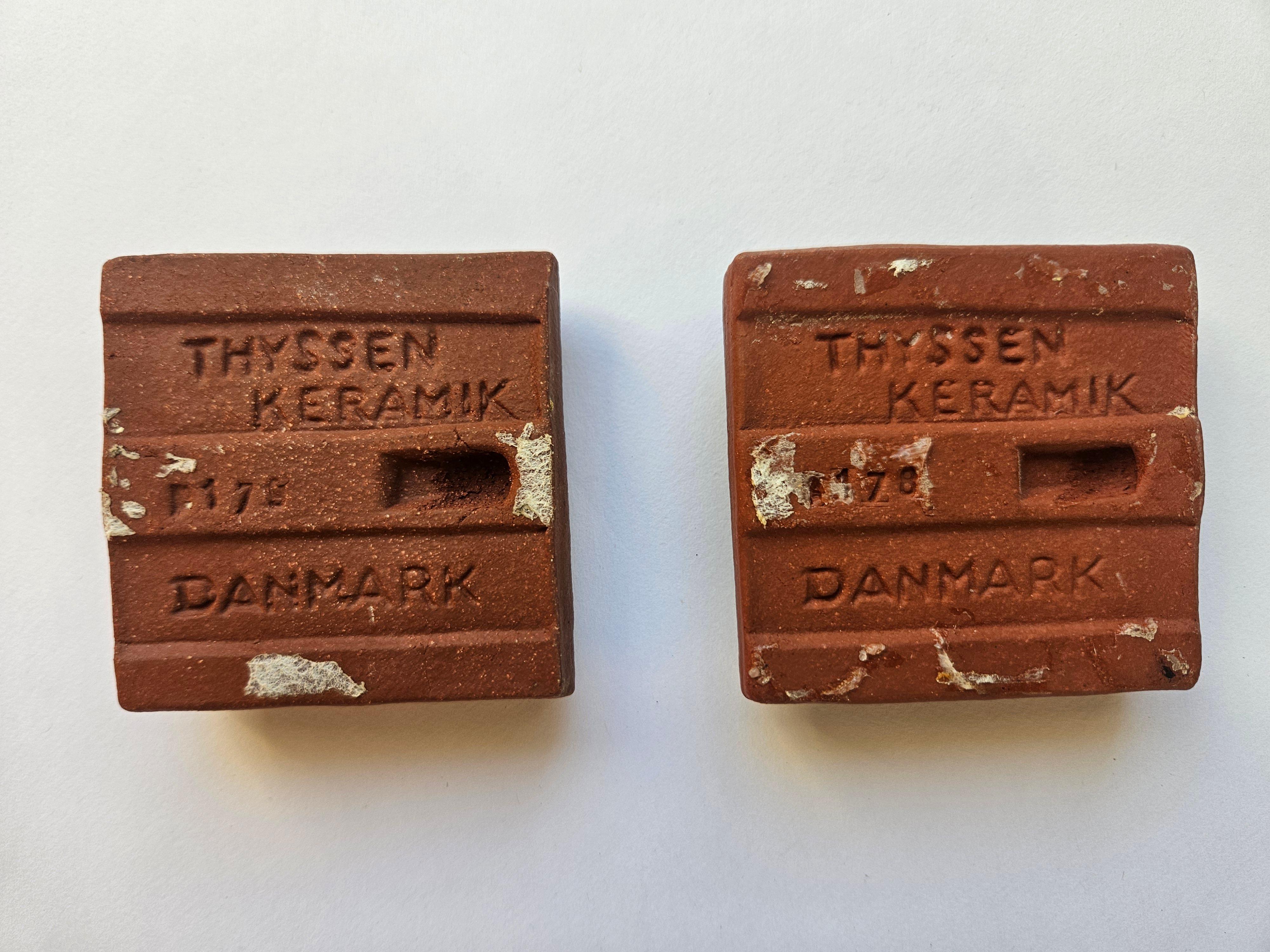 Carreaux de céramique du milieu du siècle, motifs vikings, Thyssen, Danemark, 1960, ensemble de 2 en vente 2