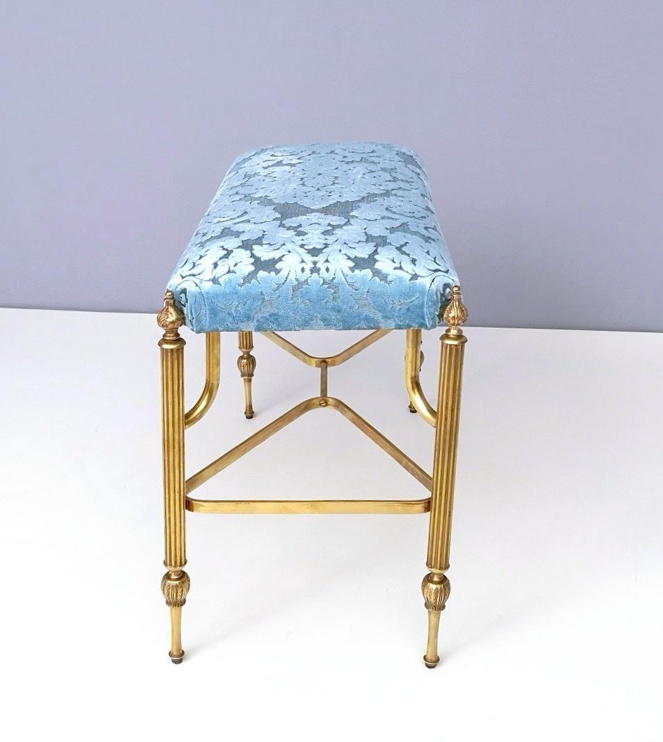 Midcentury Cerulean Blue Velvet Ottoman with Brass Legs, Italy, 1950s 3