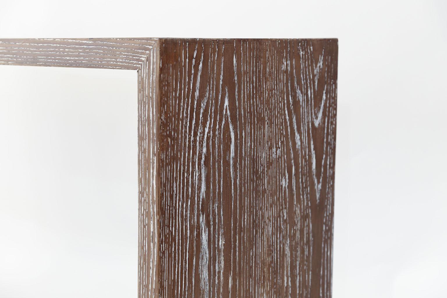 Mid-Century Modern Console en chêne cérusé du milieu du siècle