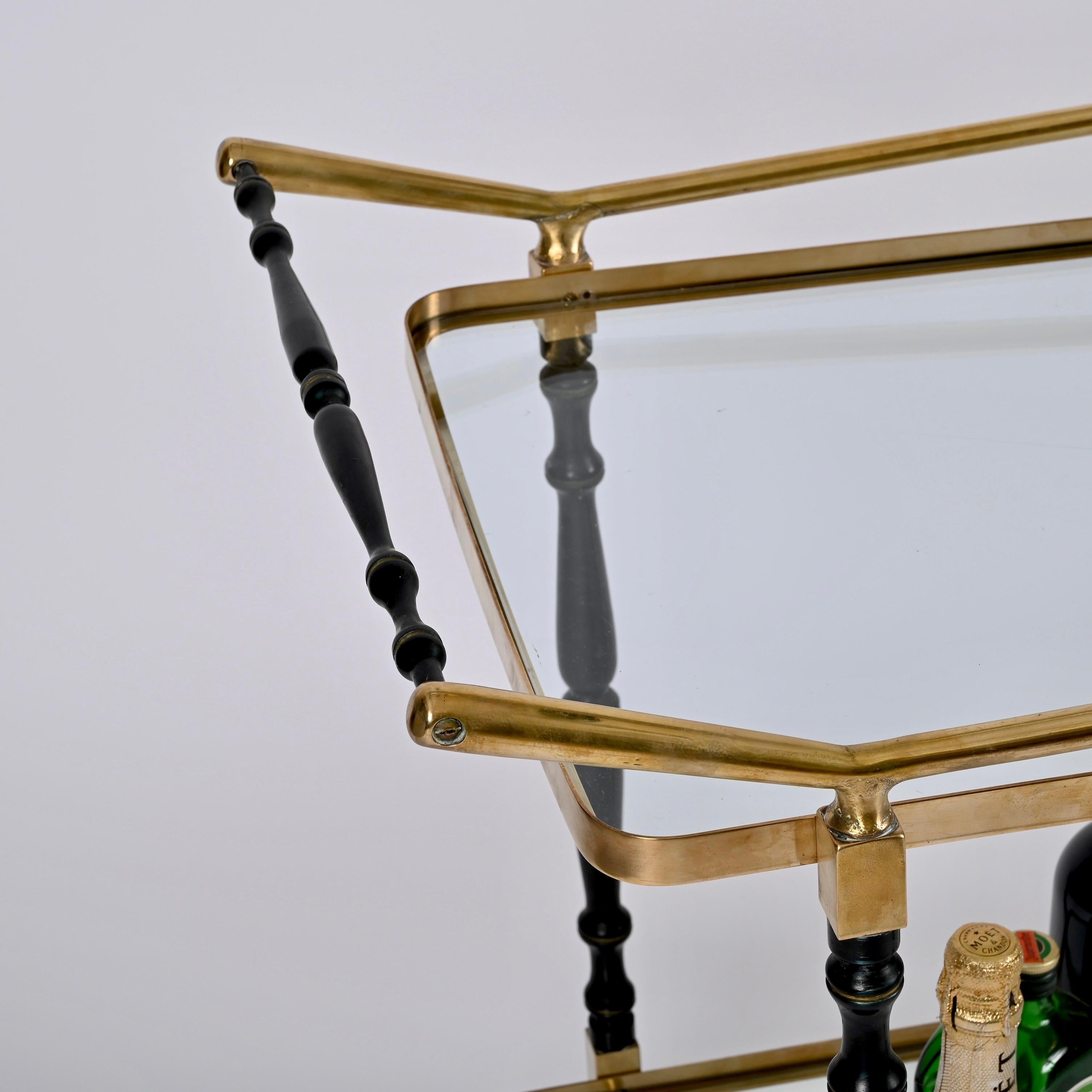 Midcentury Cesare Lacca Brass and Black Lacquer Wood Italian Bar Cart, 1950s For Sale 4